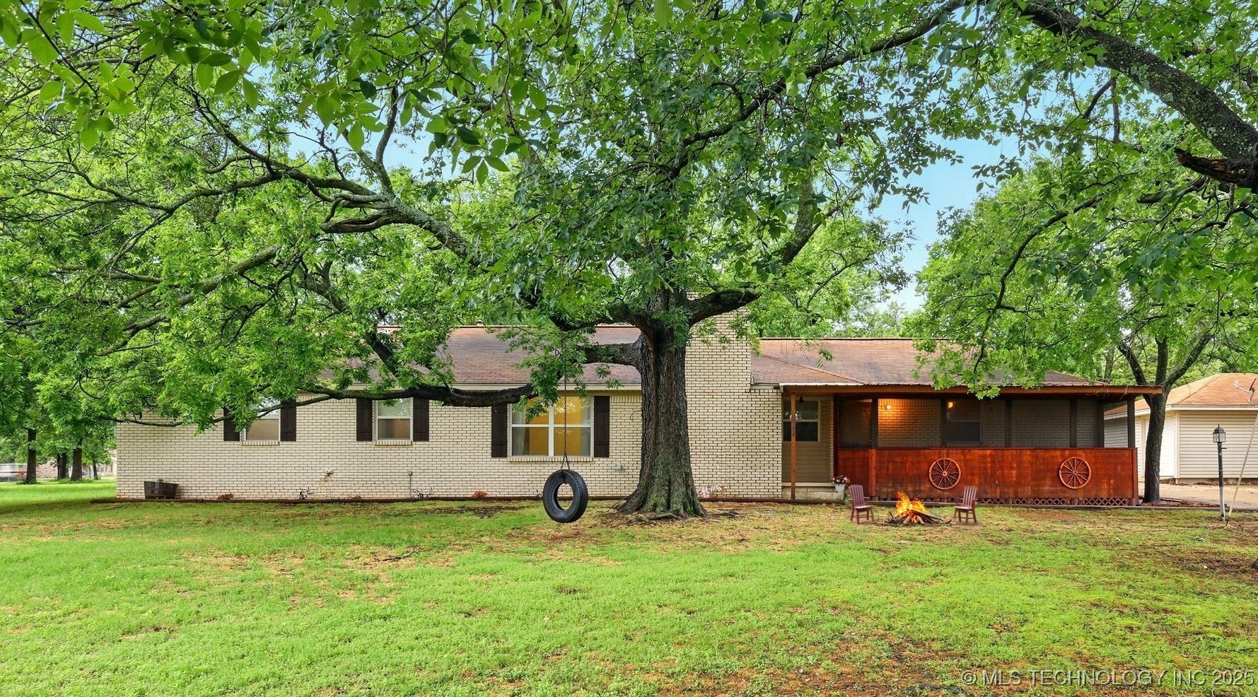 73645 Cyclone Circle Property Photo 1