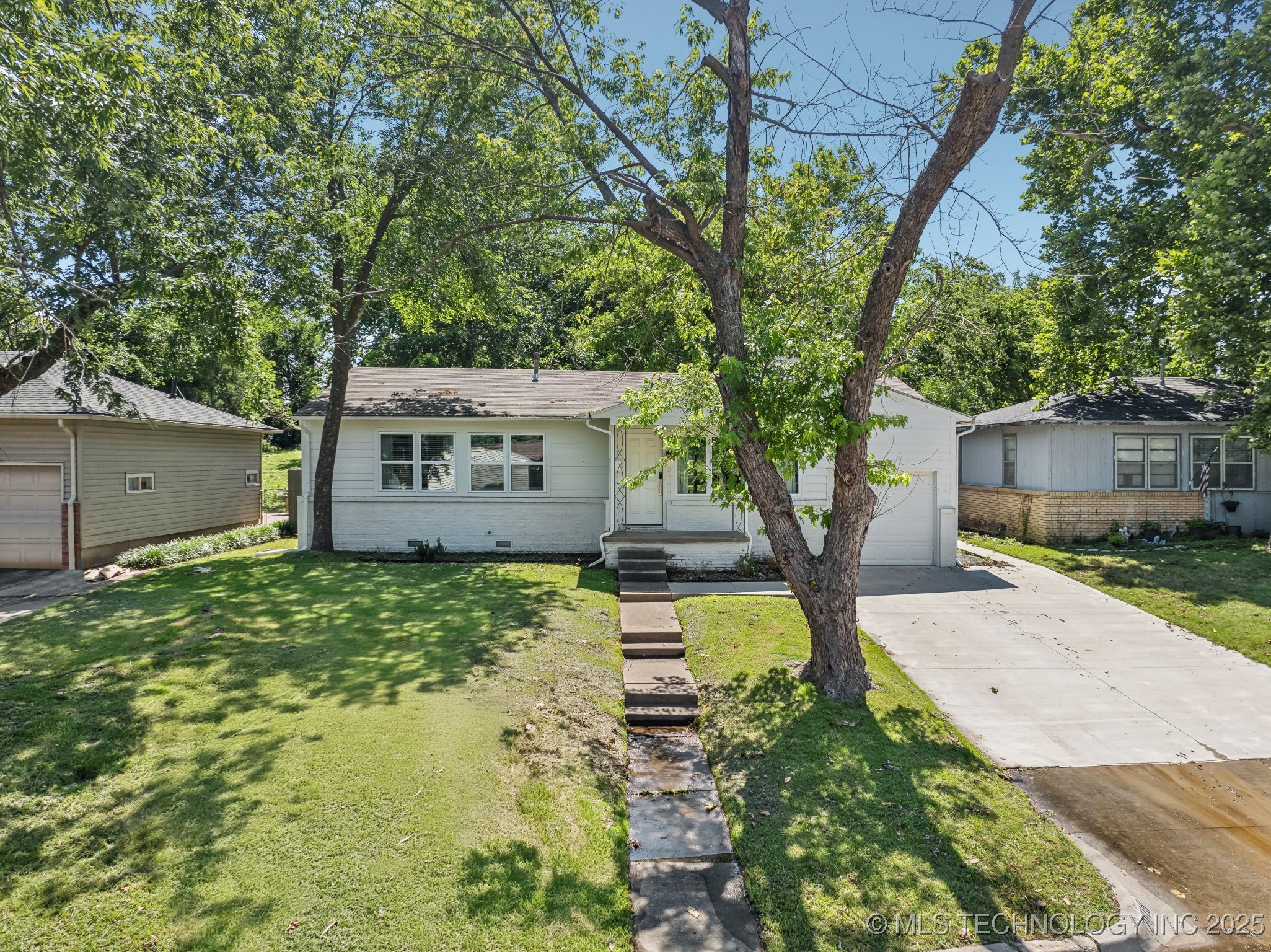 2818 S Pittsburg Avenue Property Photo