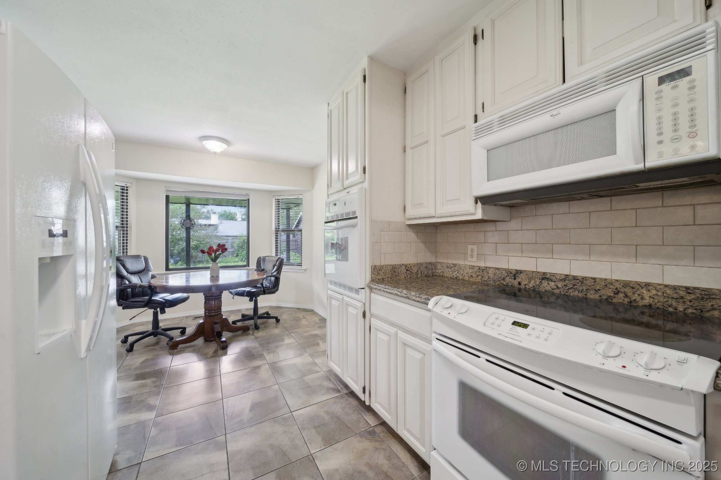 4012 S Juniper Avenue Property Photo 10