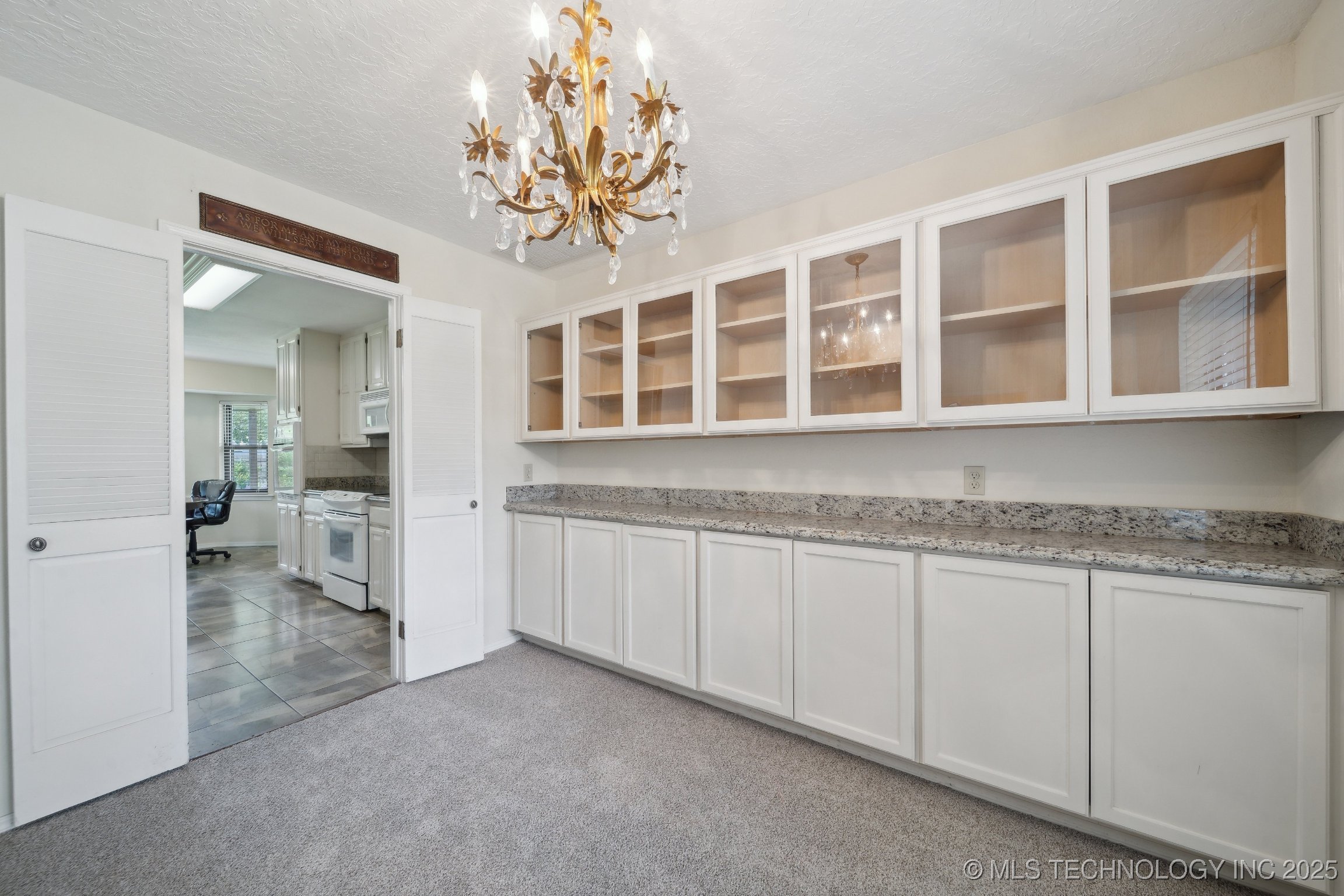 4012 S Juniper Avenue Property Photo 12