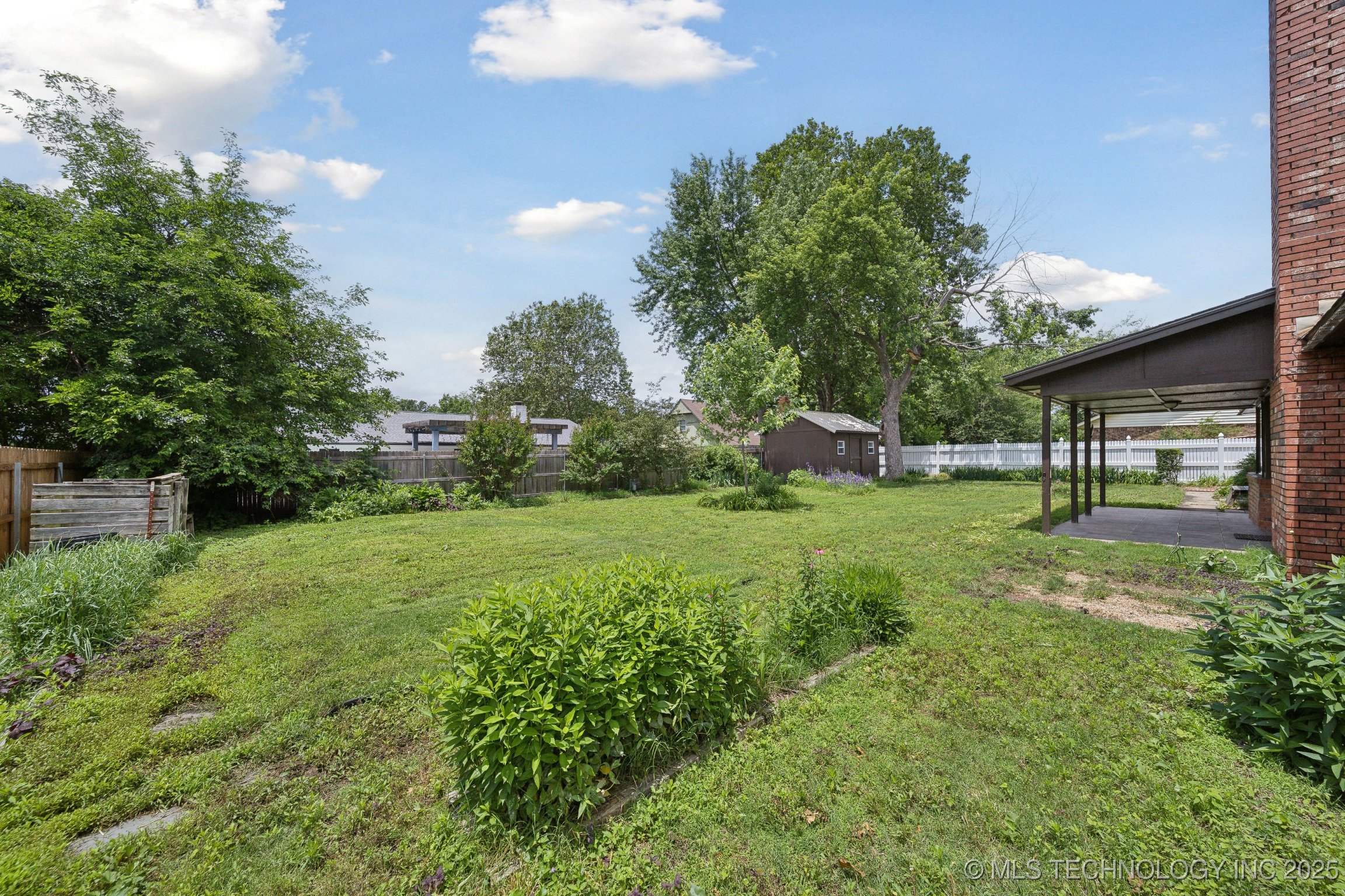 4012 S Juniper Avenue Property Photo 26