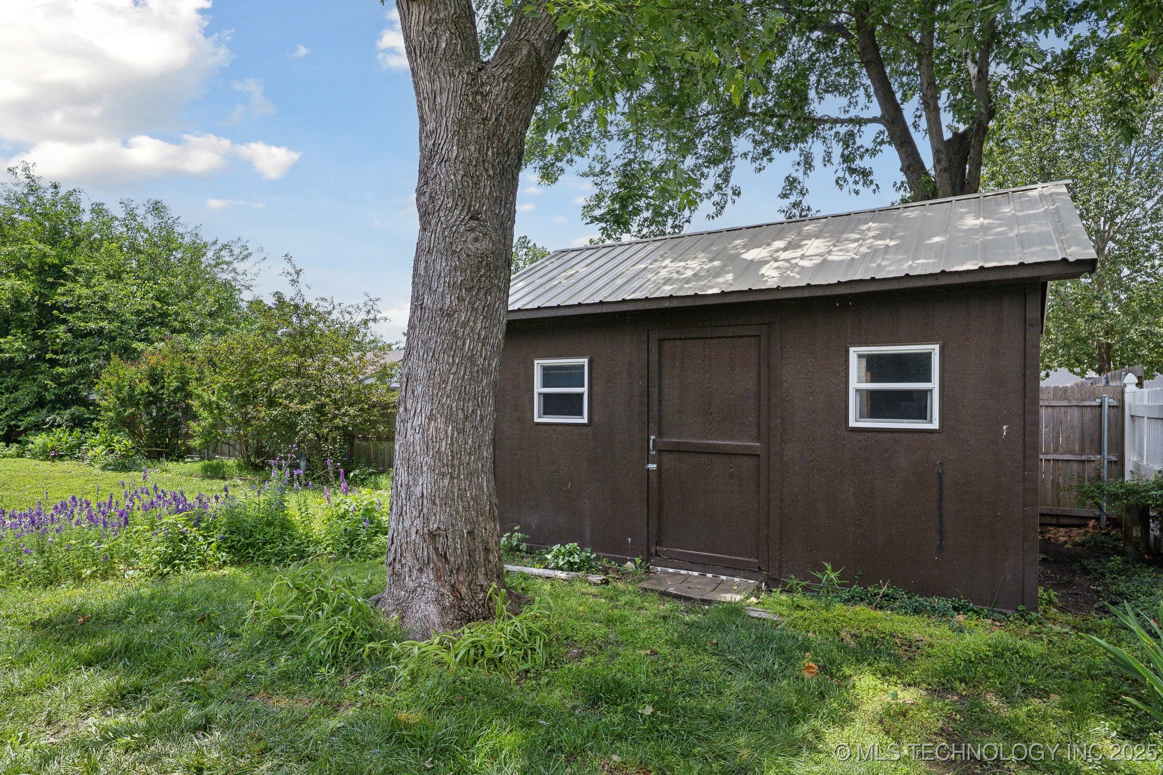 4012 S Juniper Avenue Property Photo 27