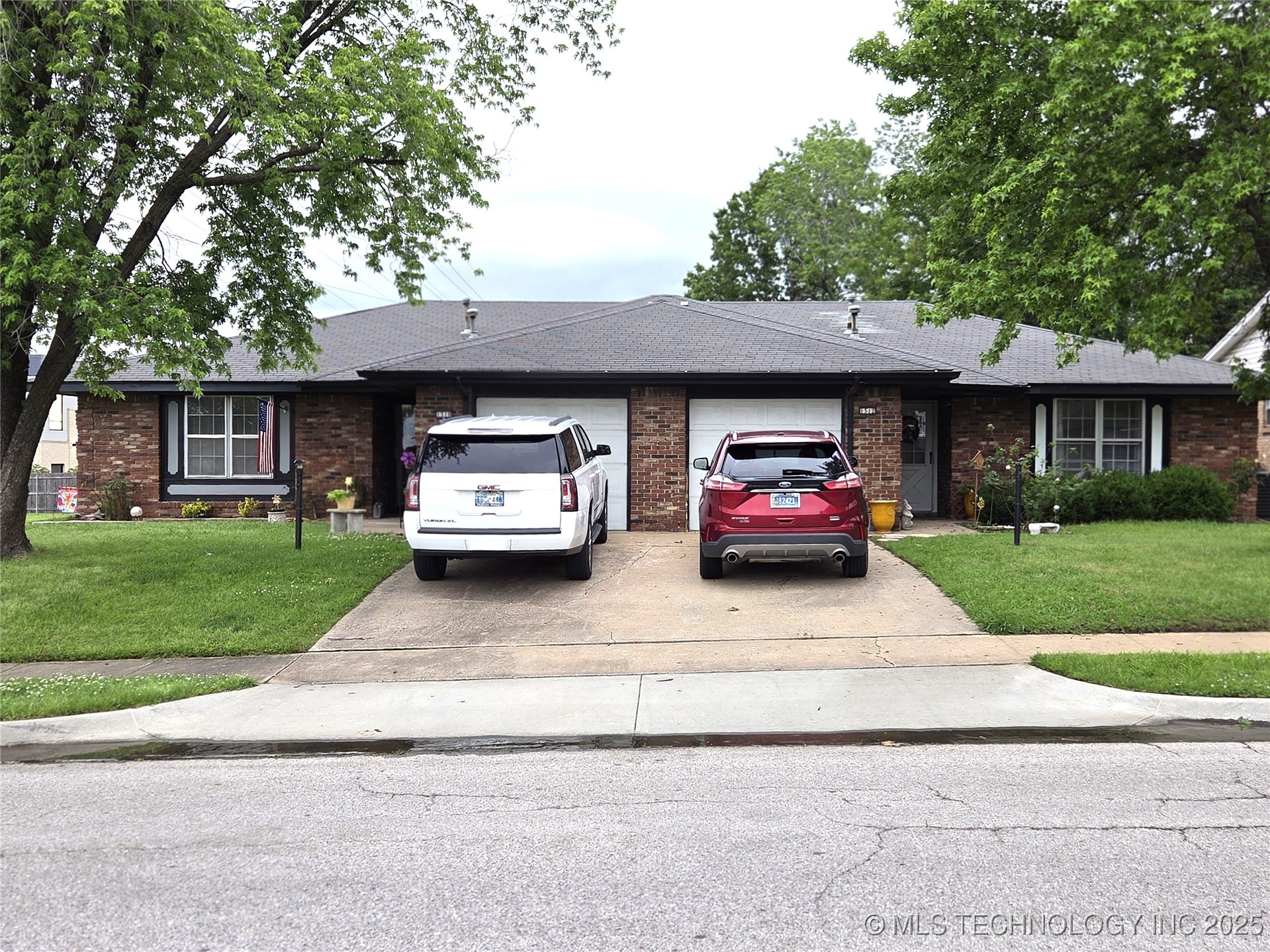 1510 N Cedar Street Property Photo 1