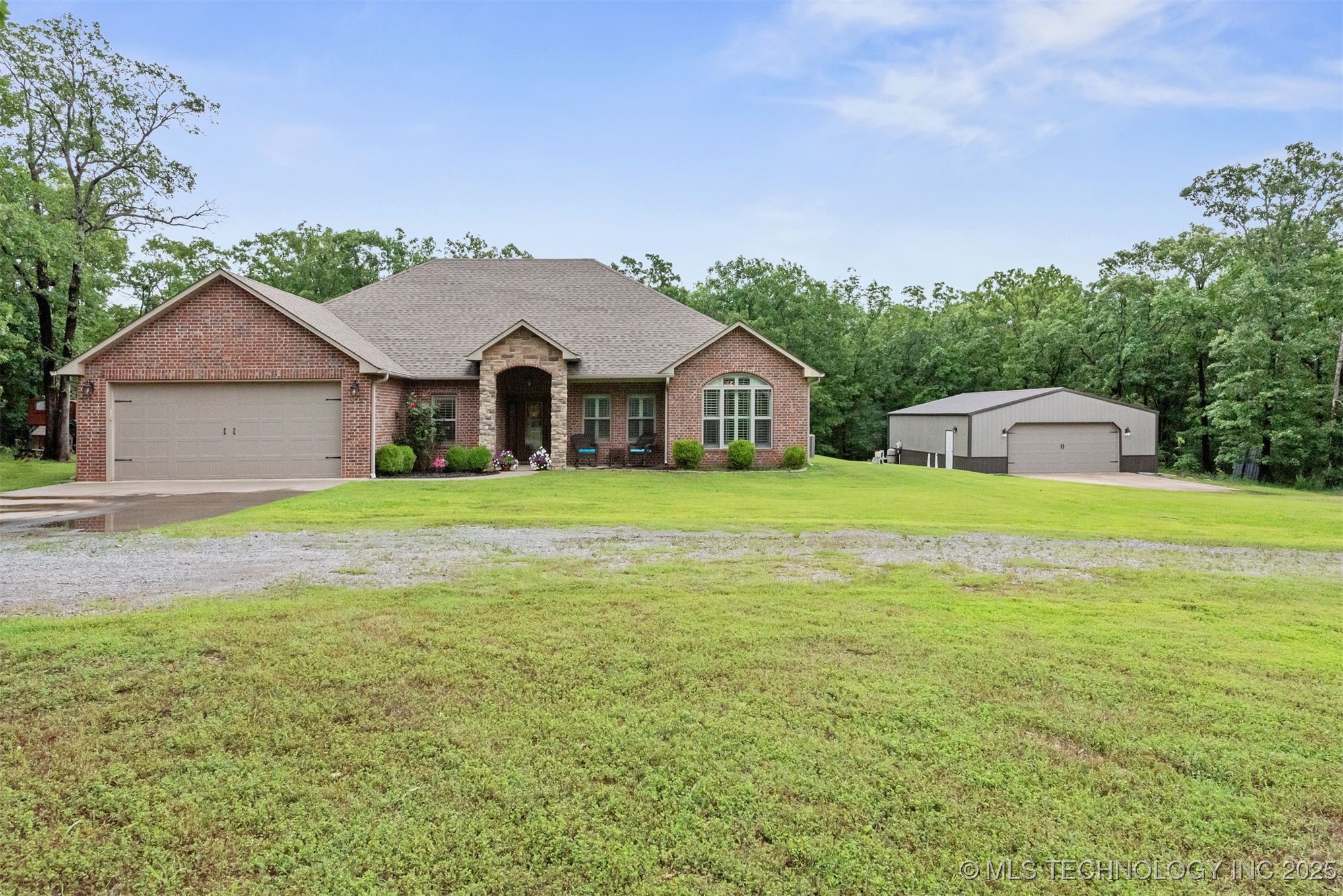 23532 N 5 Mile Road Property Photo 6