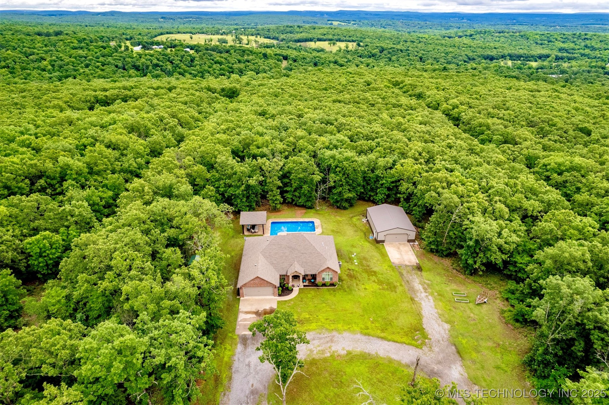 23532 N 5 Mile Road Property Photo 25