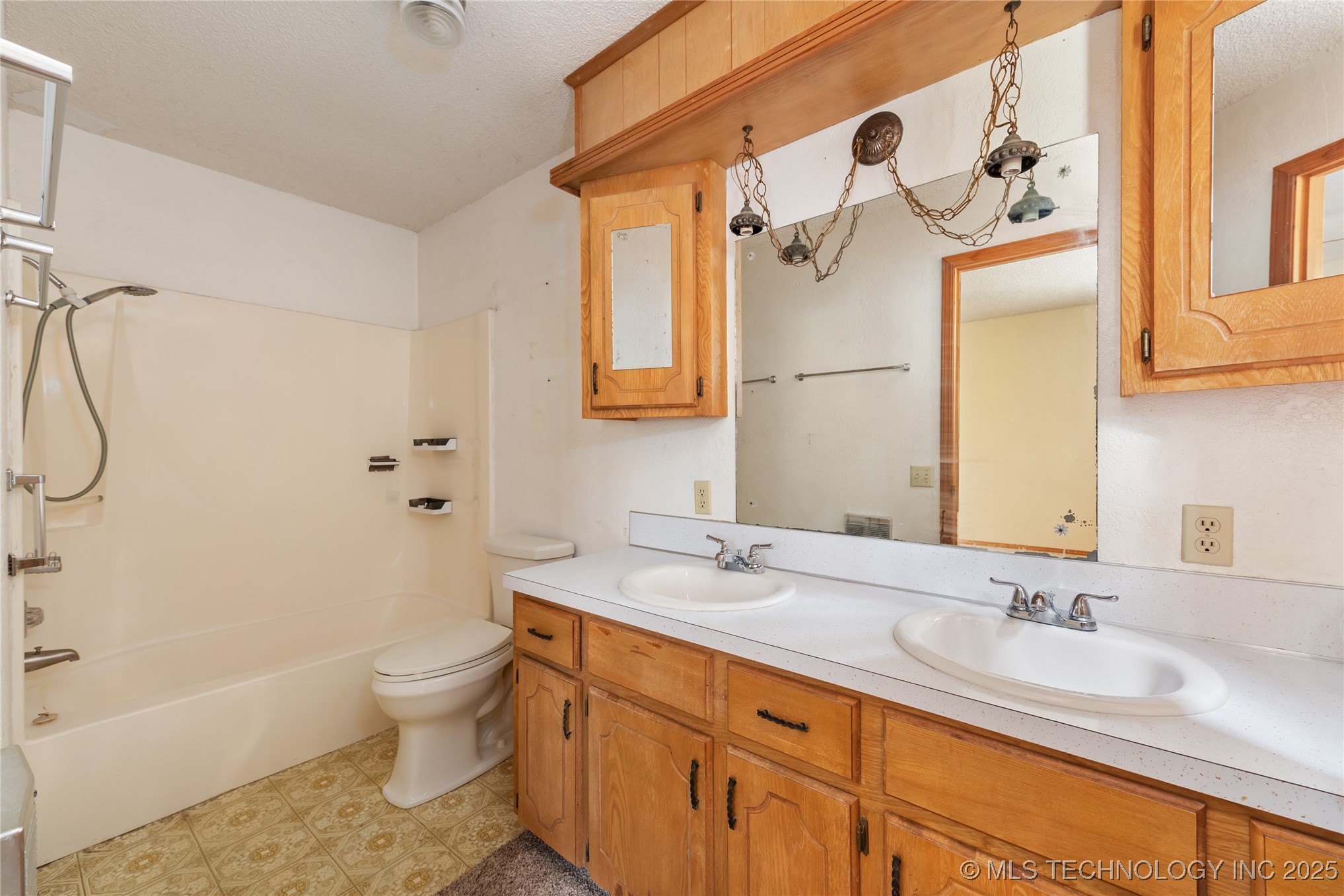 70118 S 335 Place Property Photo 13