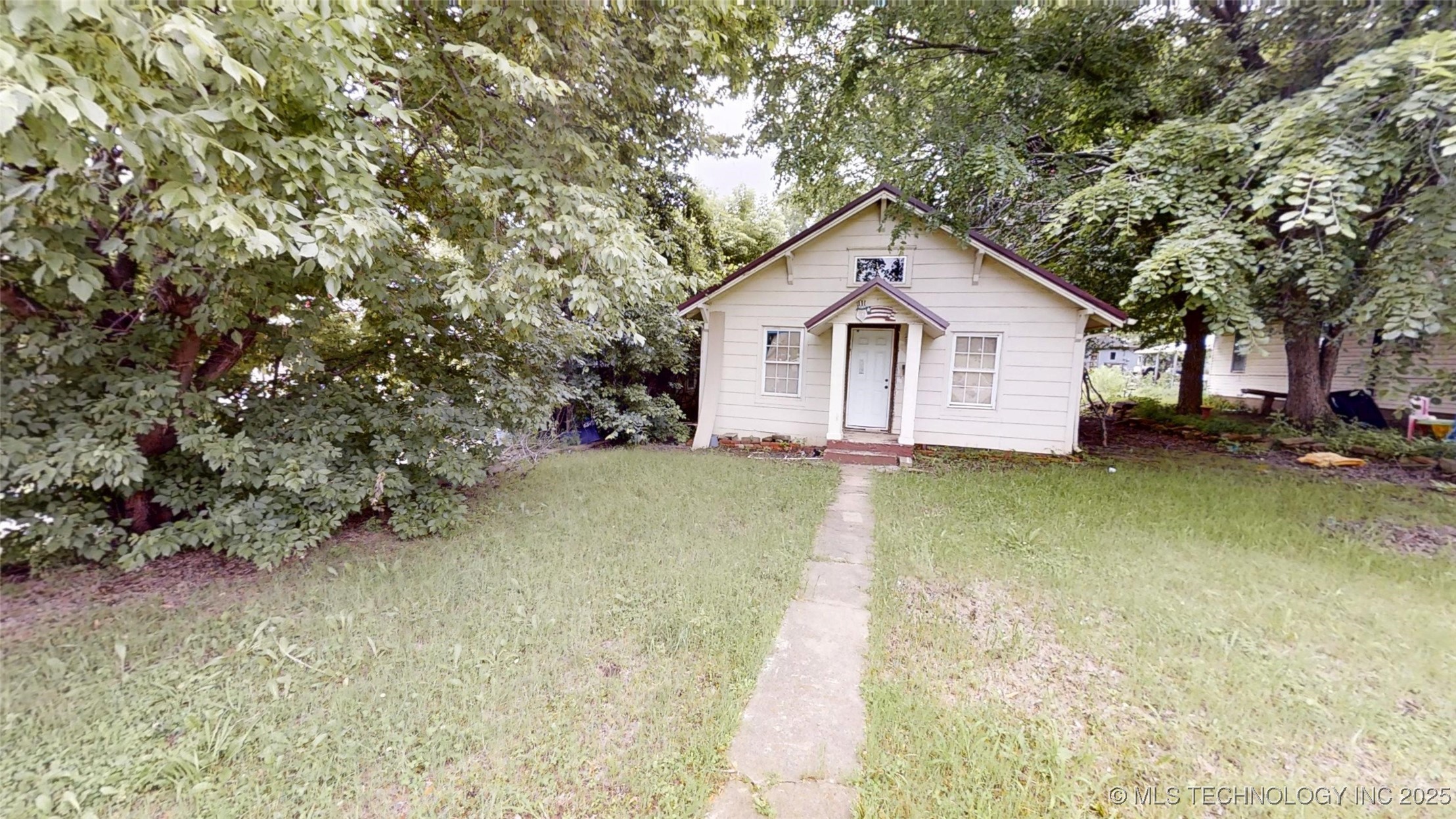 134 E Federal Street Property Photo 1