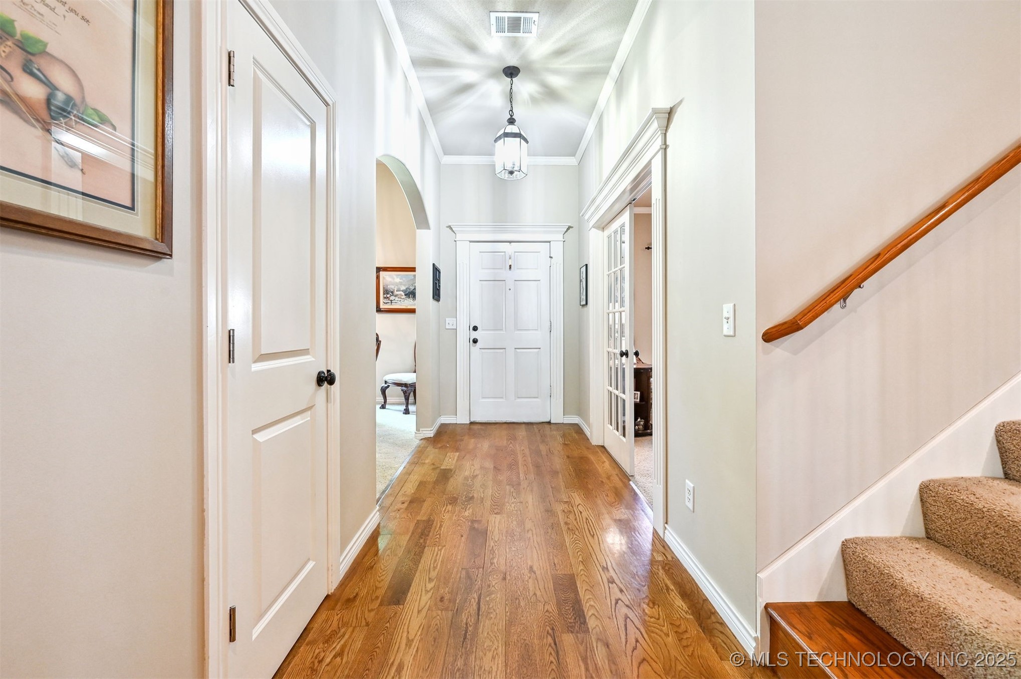 11715 S 93rd East Avenue Property Photo 4