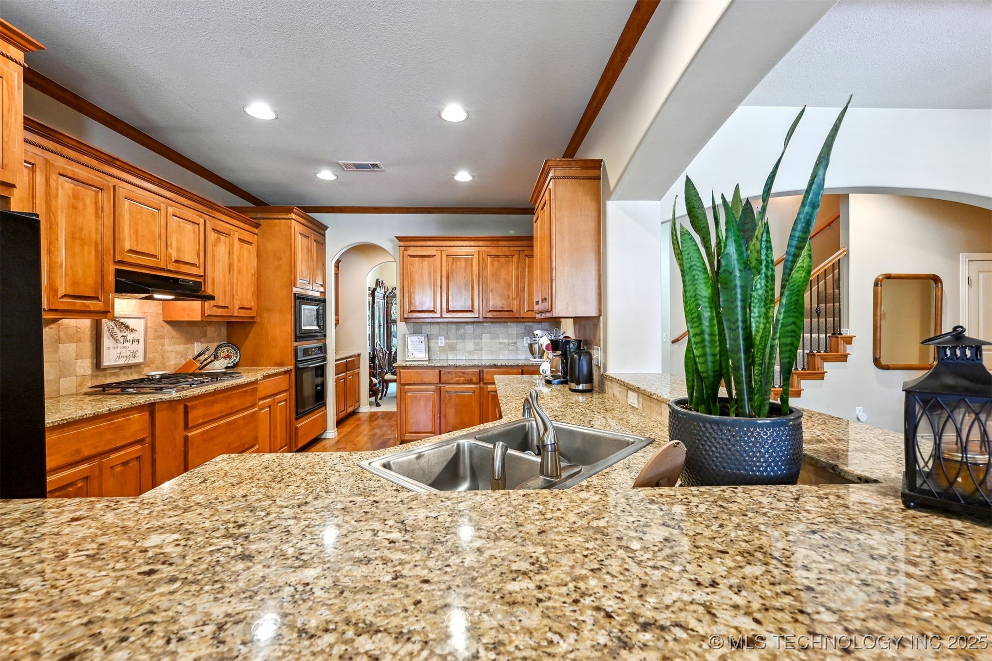 11715 S 93rd East Avenue Property Photo 18