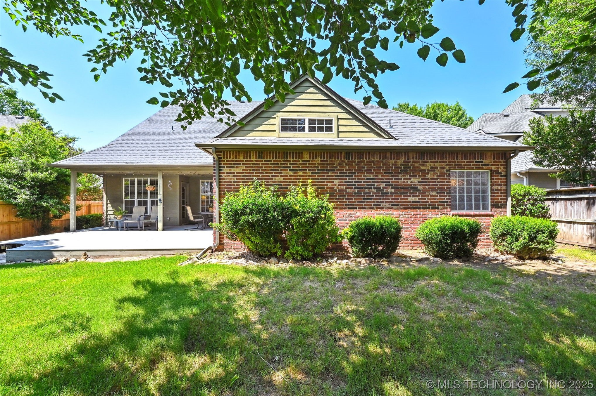 11715 S 93rd East Avenue Property Photo 54