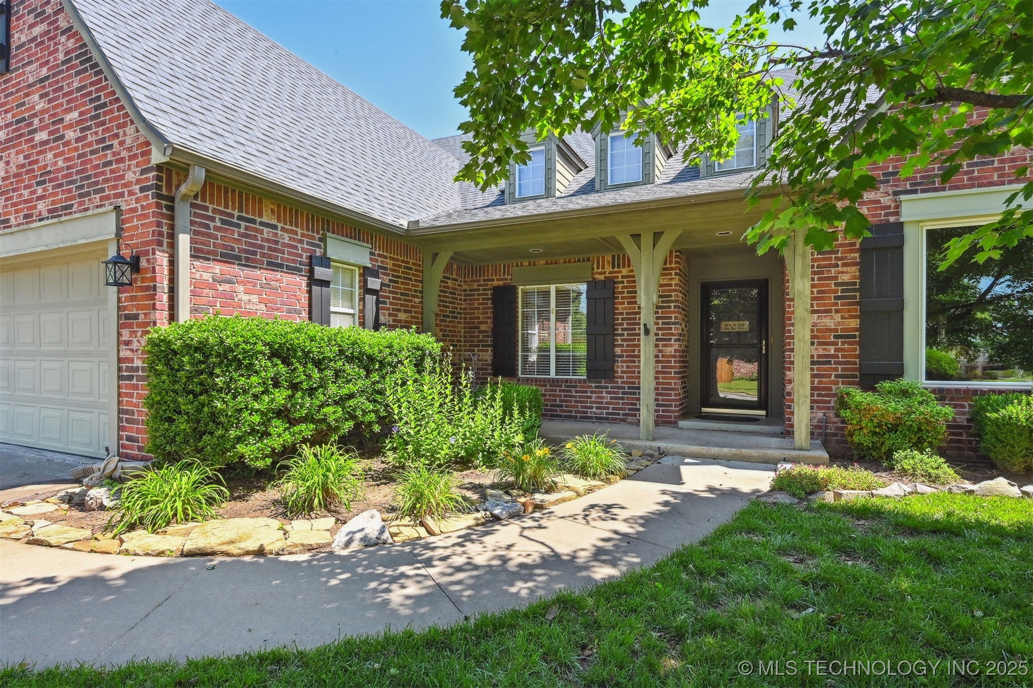 11715 S 93rd East Avenue Property Photo 55