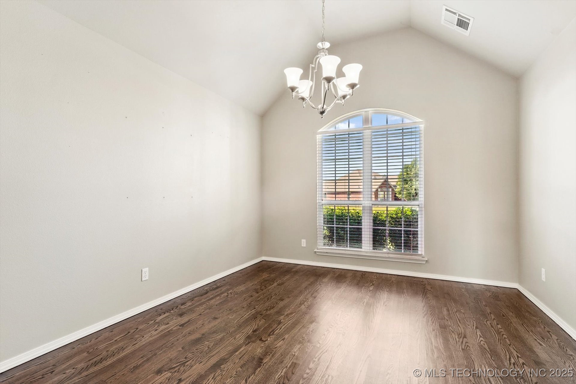1620 E Granger Street Property Photo 11