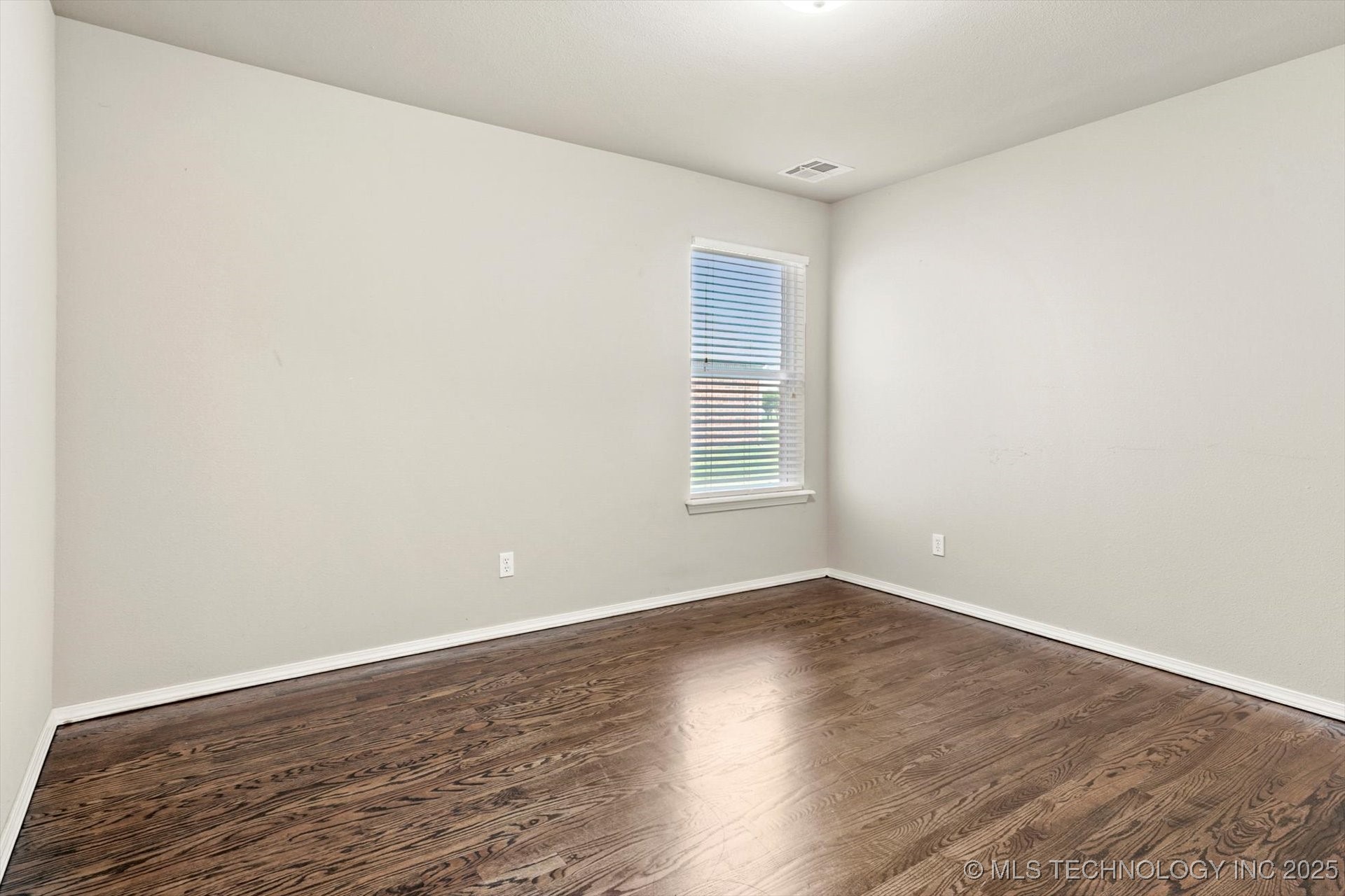 1620 E Granger Street Property Photo 20