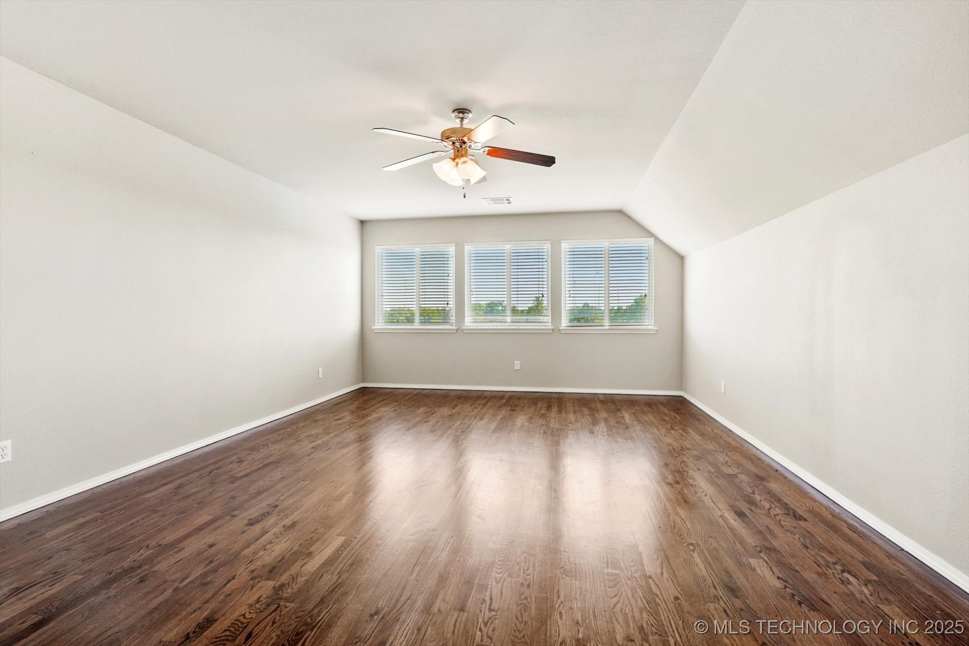 1620 E Granger Street Property Photo 26