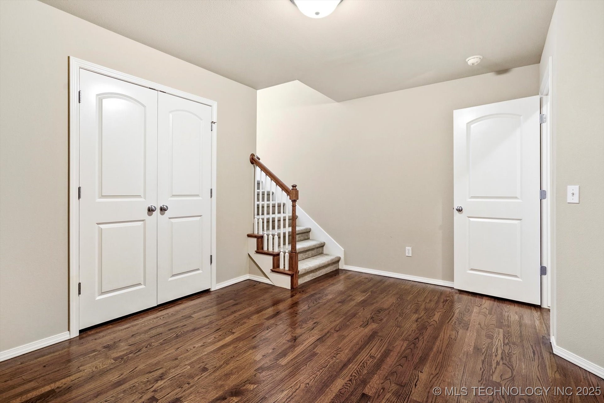 1620 E Granger Street Property Photo 29
