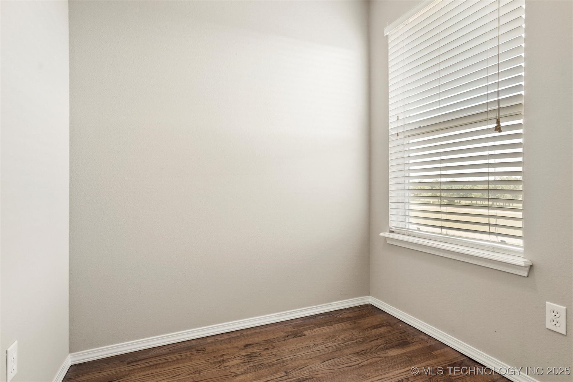 1620 E Granger Street Property Photo 30
