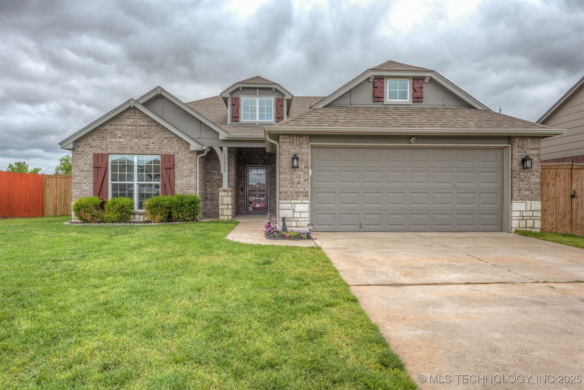 13010 E 122nd Place Property Photo 4