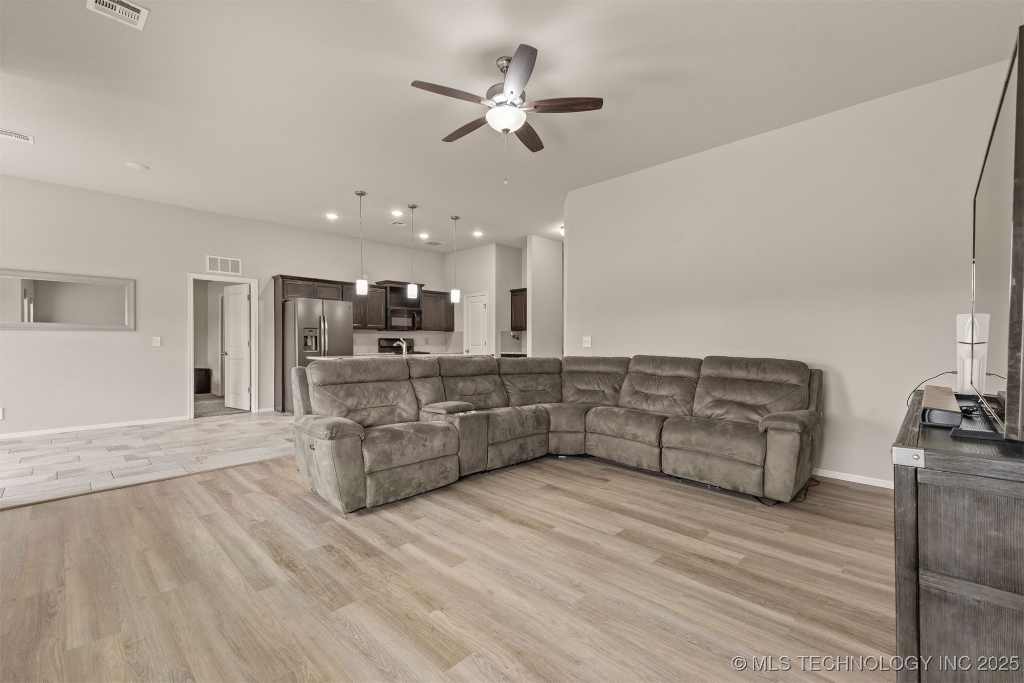 13010 E 122nd Place Property Photo 11