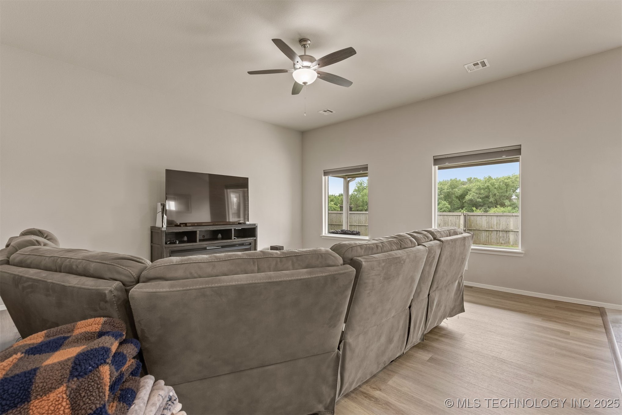 13010 E 122nd Place Property Photo 13