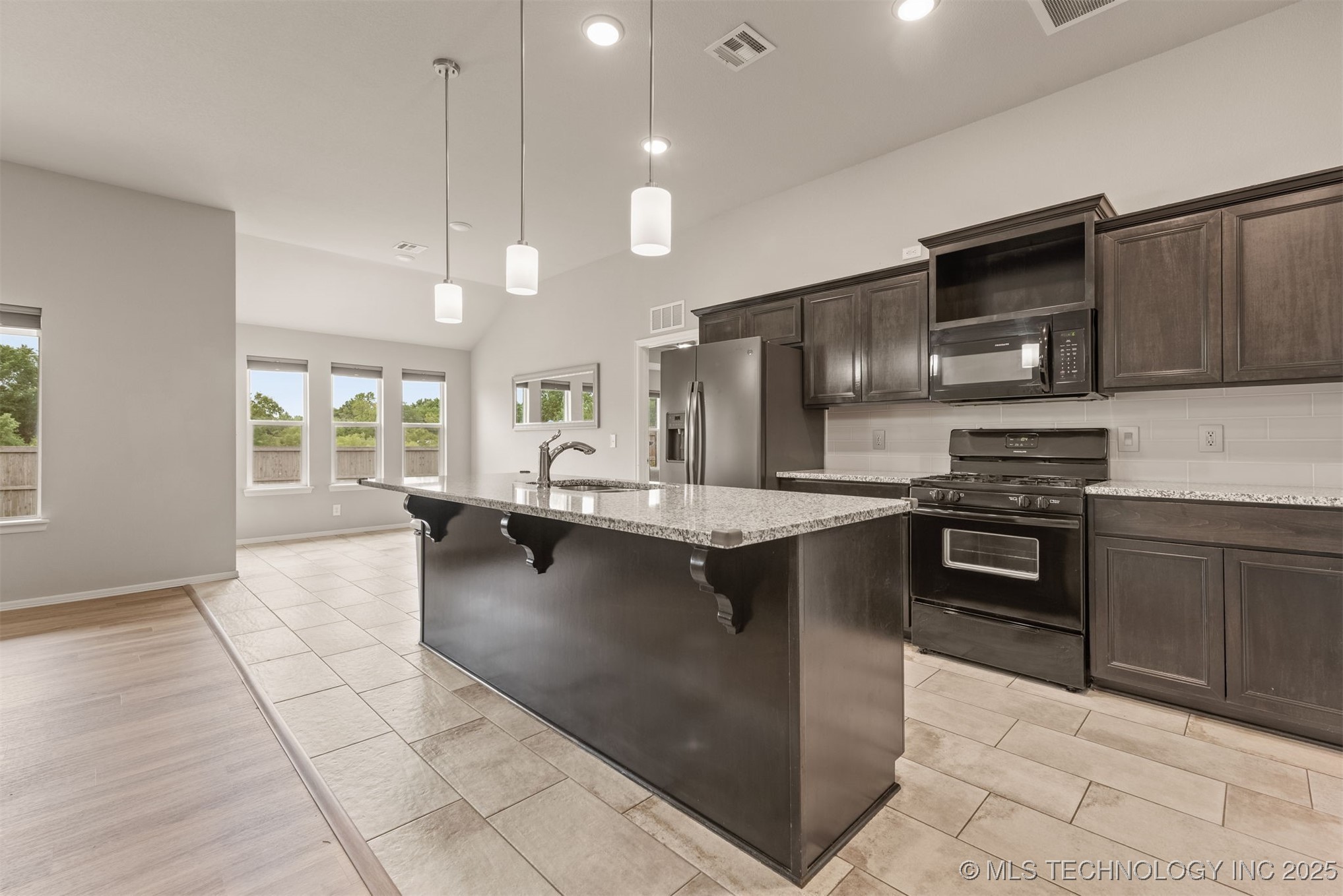 13010 E 122nd Place Property Photo 14