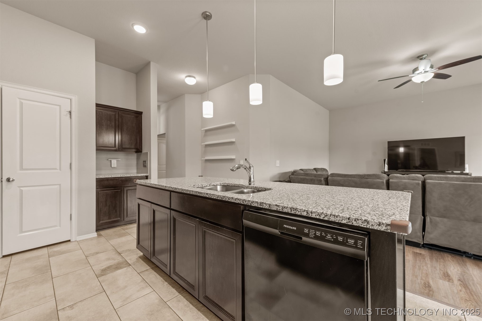 13010 E 122nd Place Property Photo 16