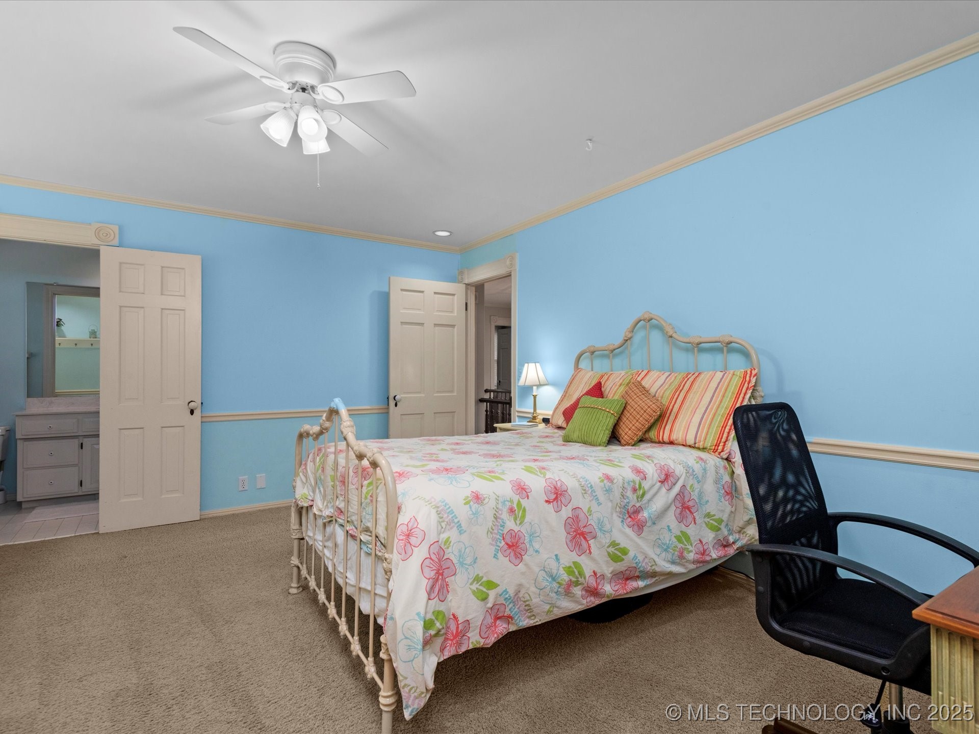 946 Briarwood Drive Property Photo 33