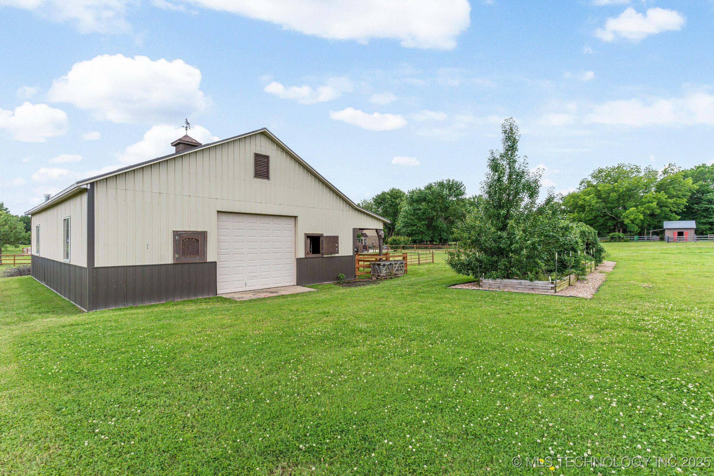 2923 E 134th Street Property Photo 47