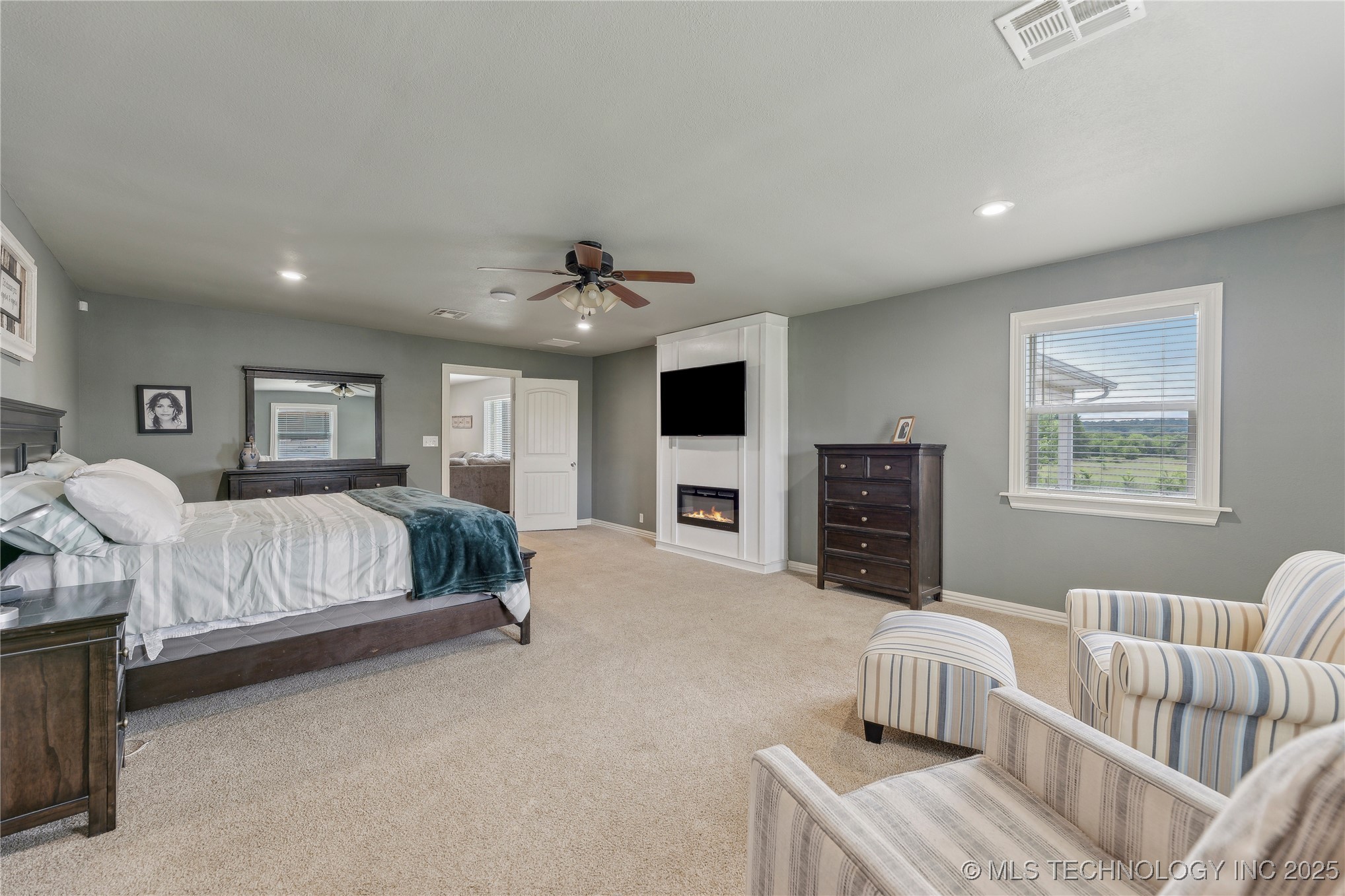 2540 E Davis Field Road Property Photo 19