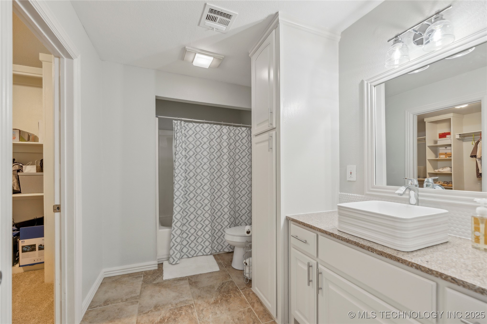 2540 E Davis Field Road Property Photo 28