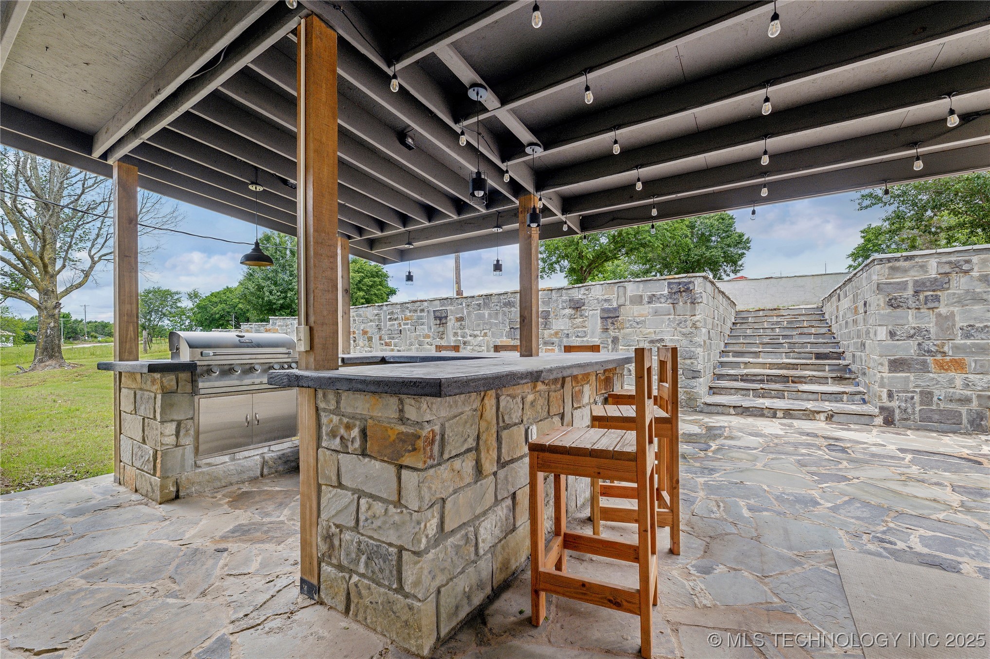 2540 E Davis Field Road Property Photo 30