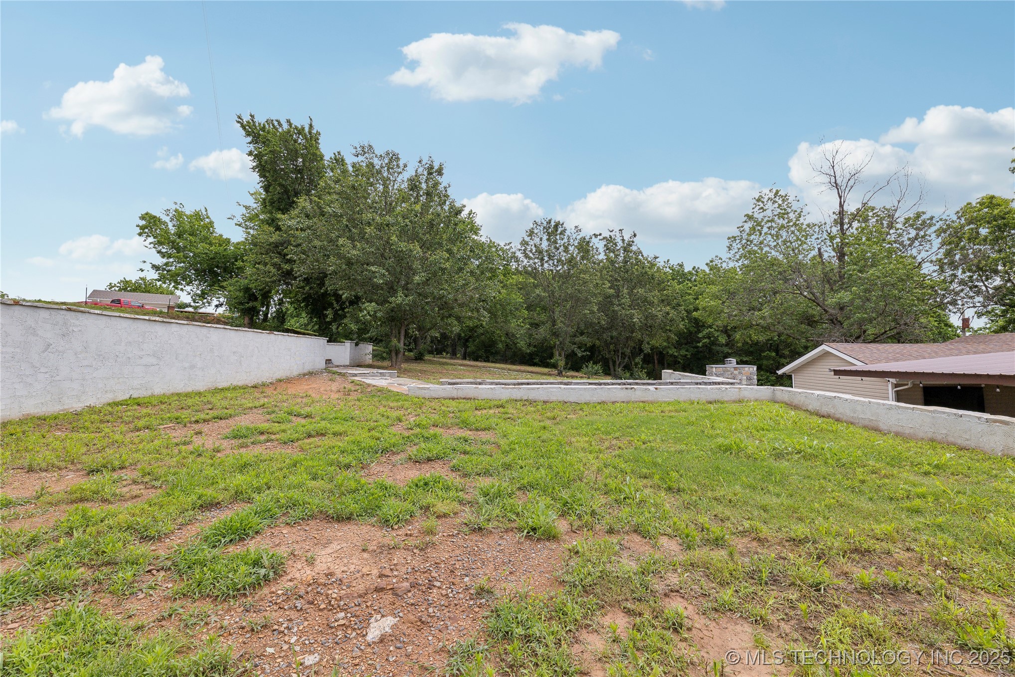 2540 E Davis Field Road Property Photo 33