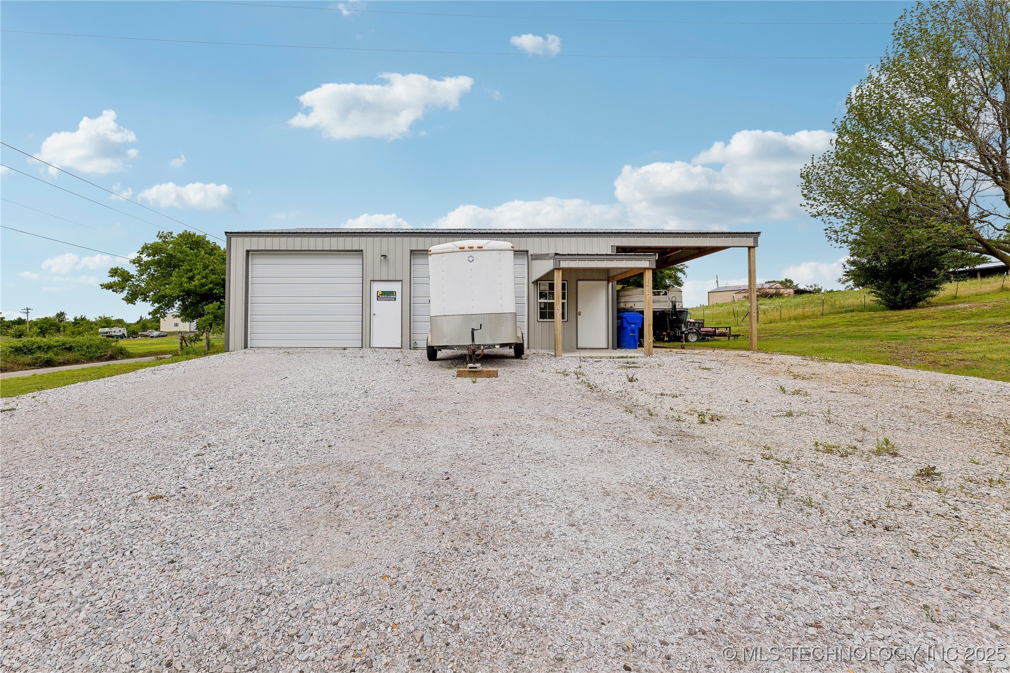 2540 E Davis Field Road Property Photo 35