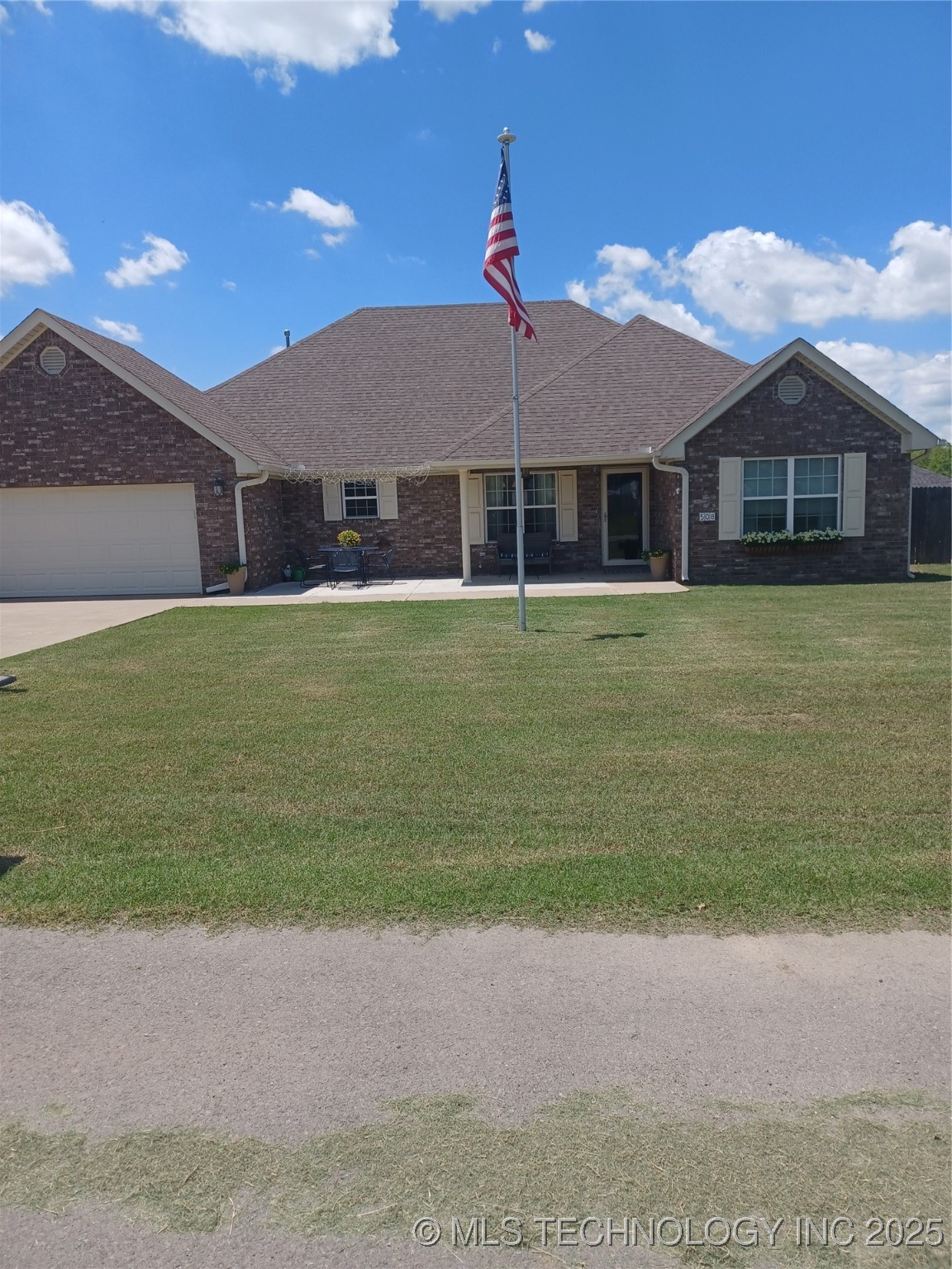 508 Kimberly Drive Property Photo 2