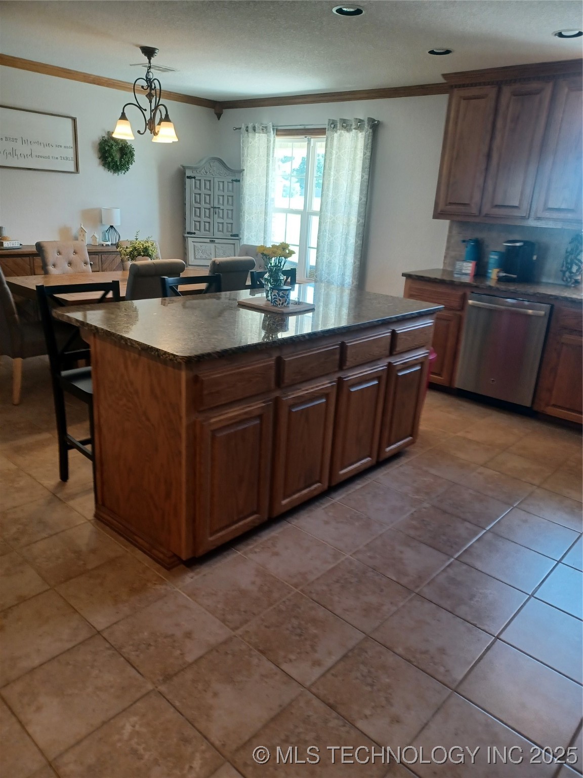 508 Kimberly Drive Property Photo 6