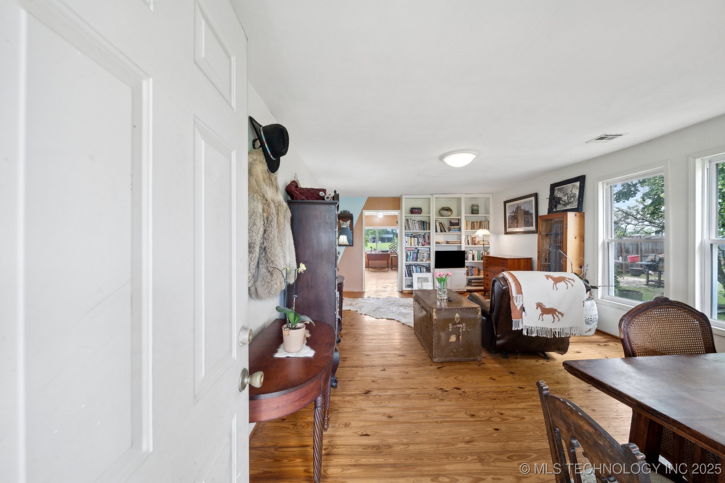 402400 Us Highway 60 Property Photo 5