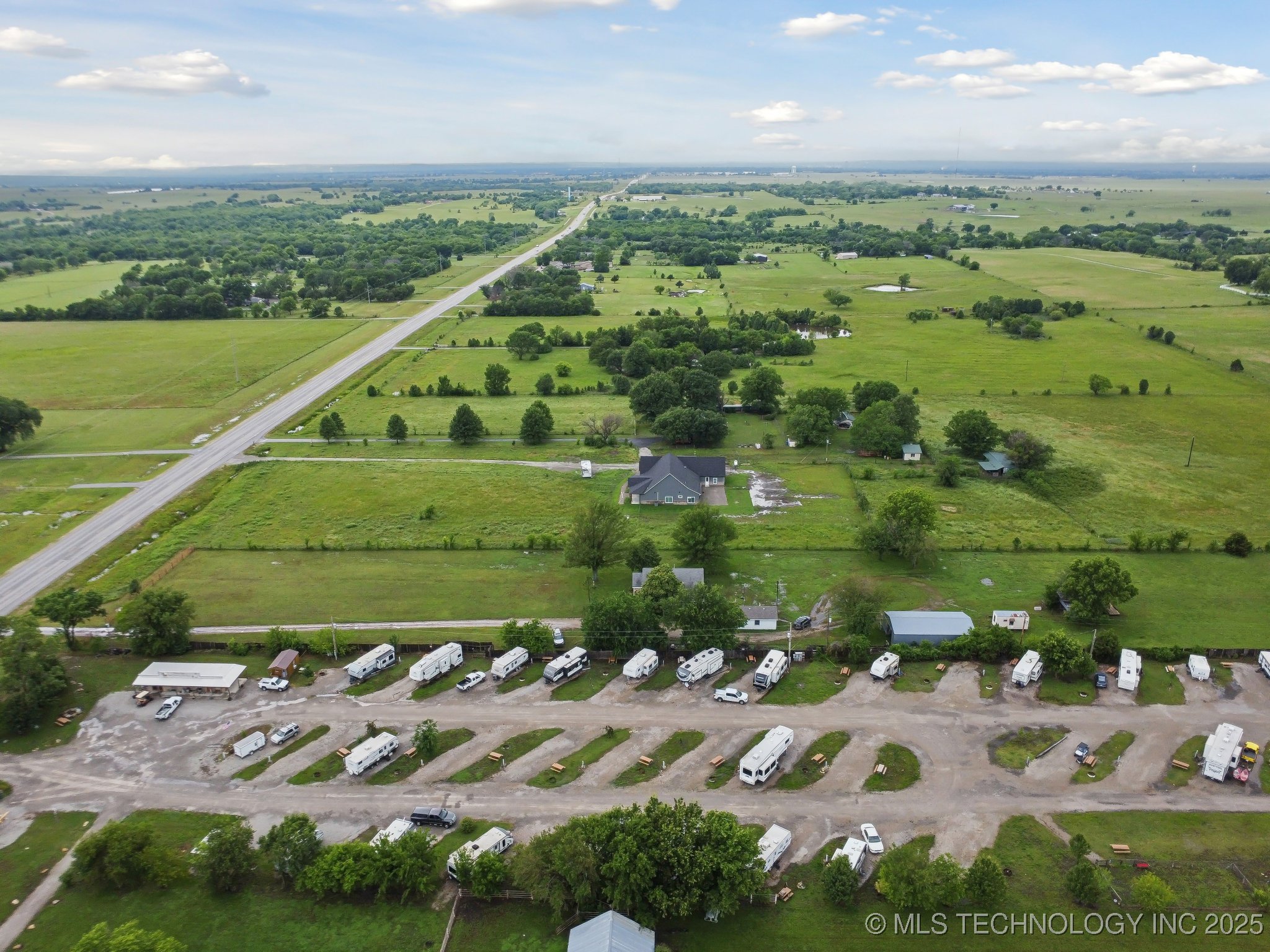 402400 Us Highway 60 Property Photo 24