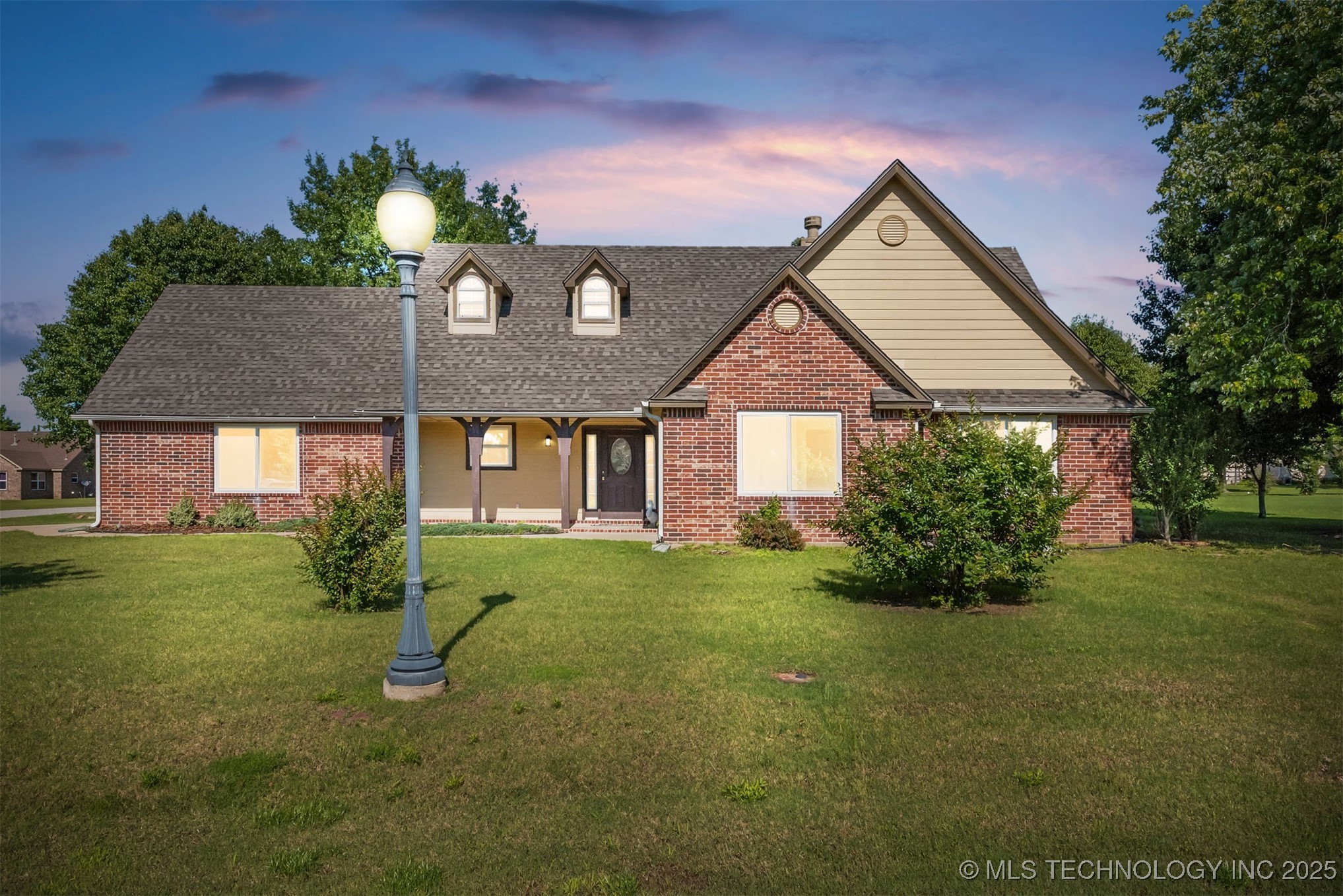 2101 S Buchanan Avenue Property Photo