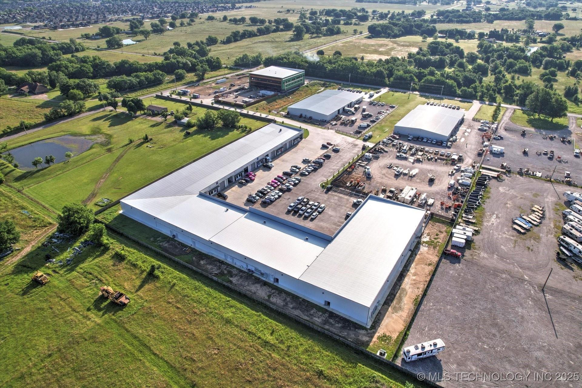 22390 E 111th Street Property Photo 6