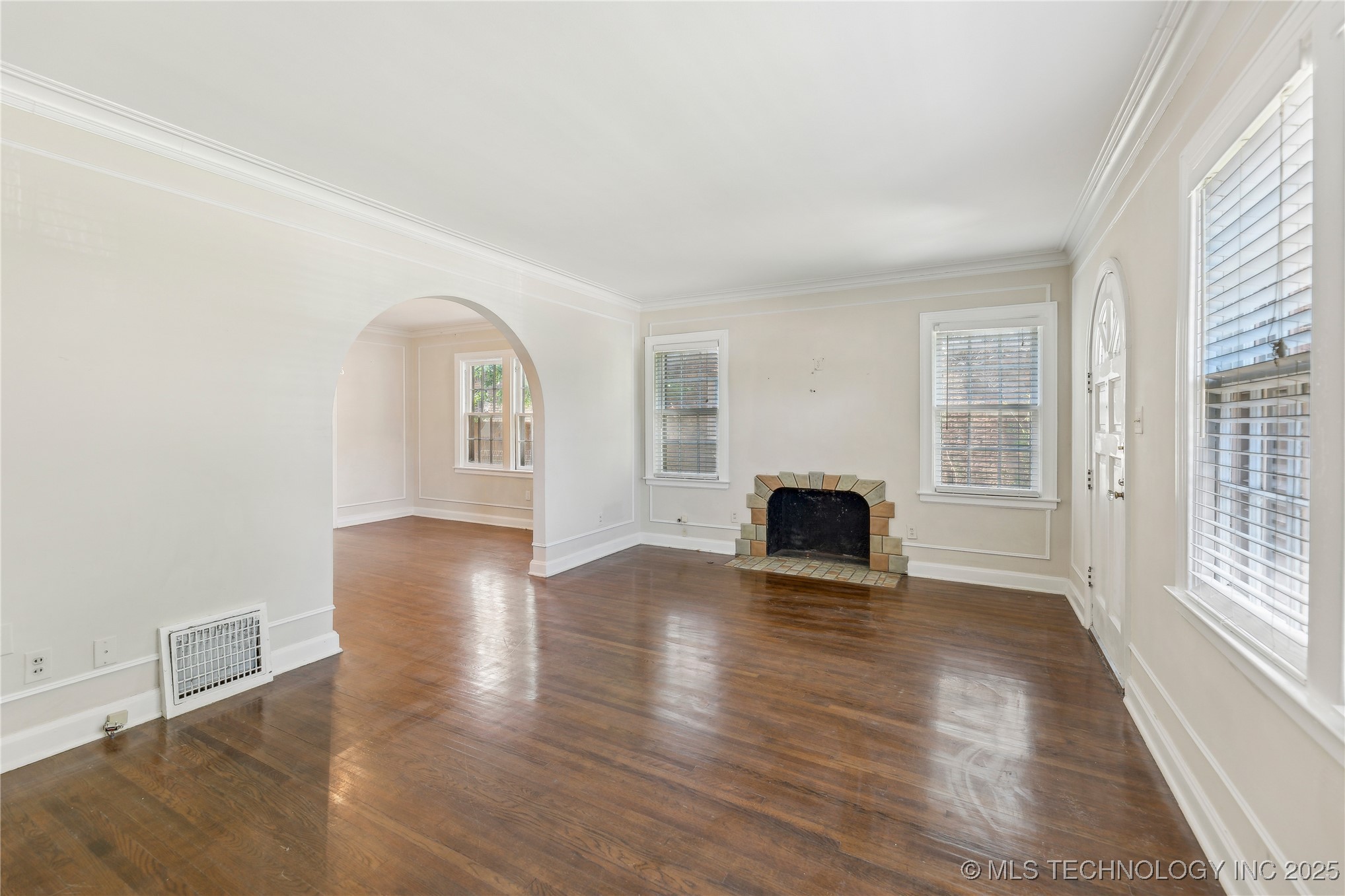 1648 S Evanston Avenue Property Photo 4