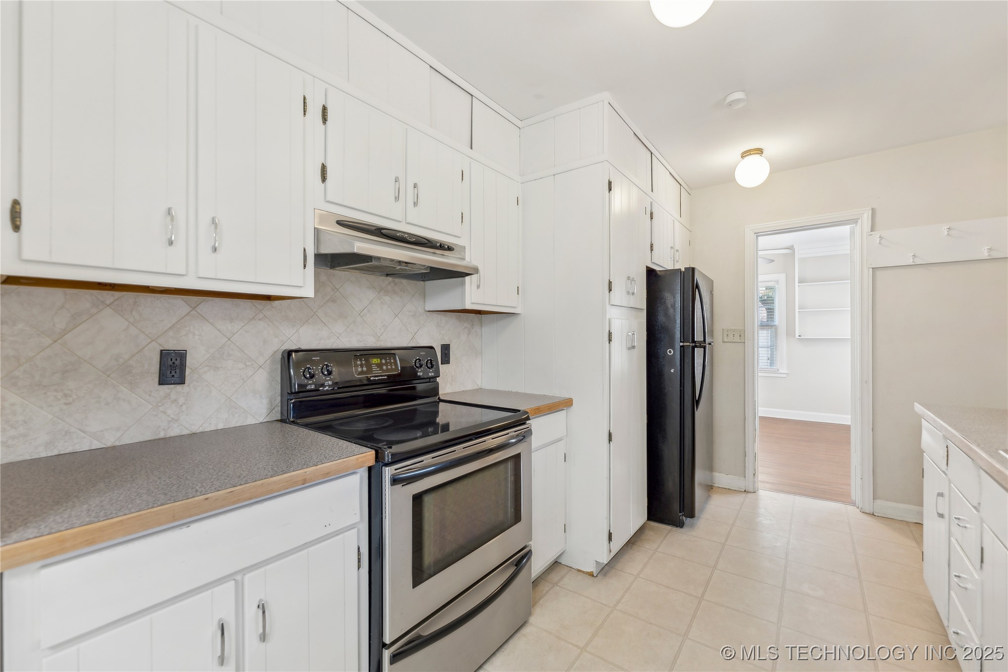 1648 S Evanston Avenue Property Photo 12