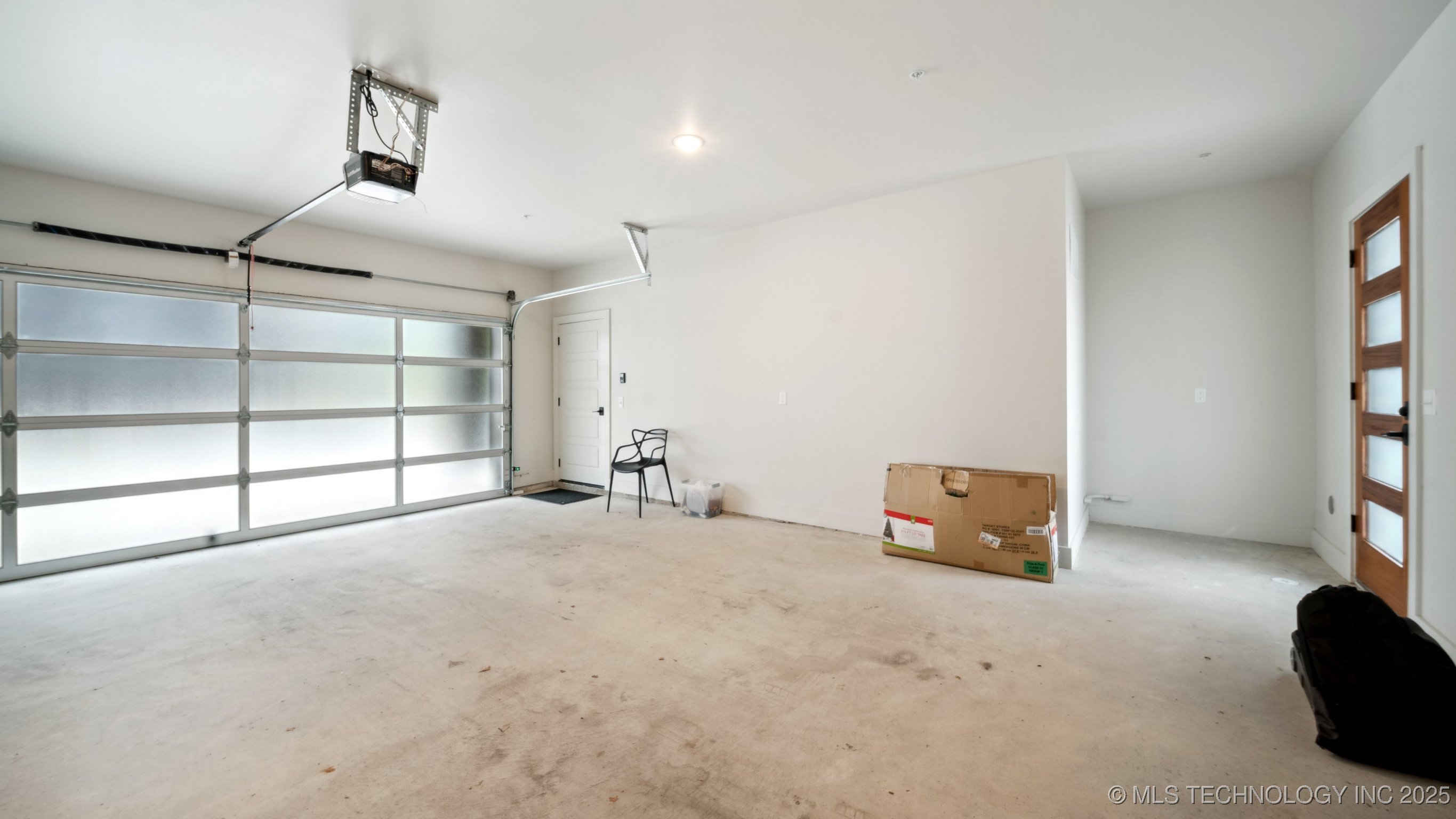 3755 S Riverside Drive 3755 Property Photo 38