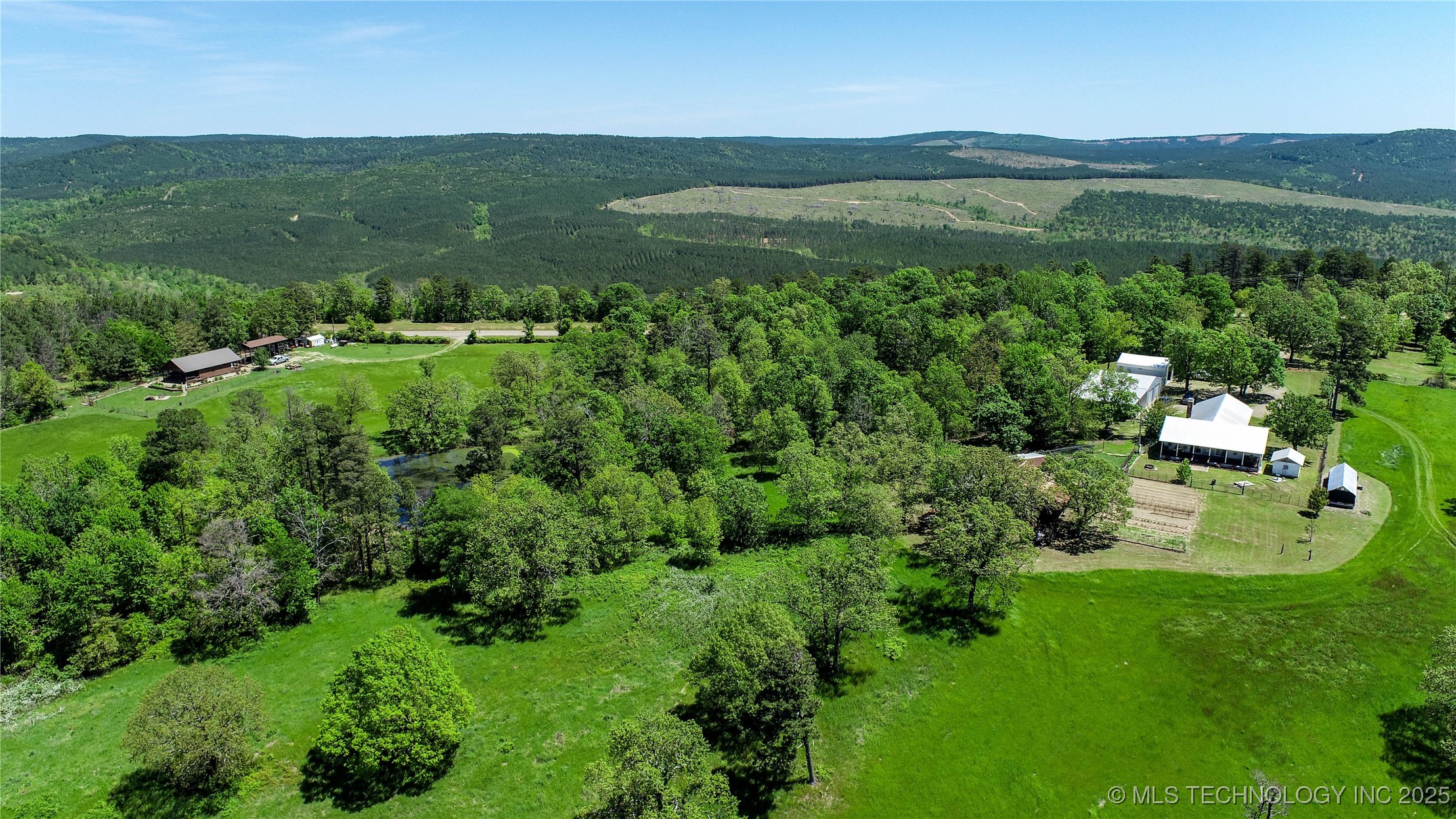 8760 144 Highway Property Photo