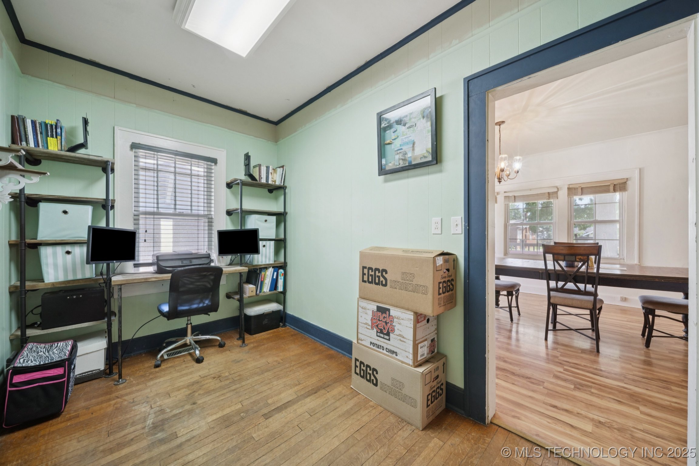 1327 E 10th Street Property Photo 26