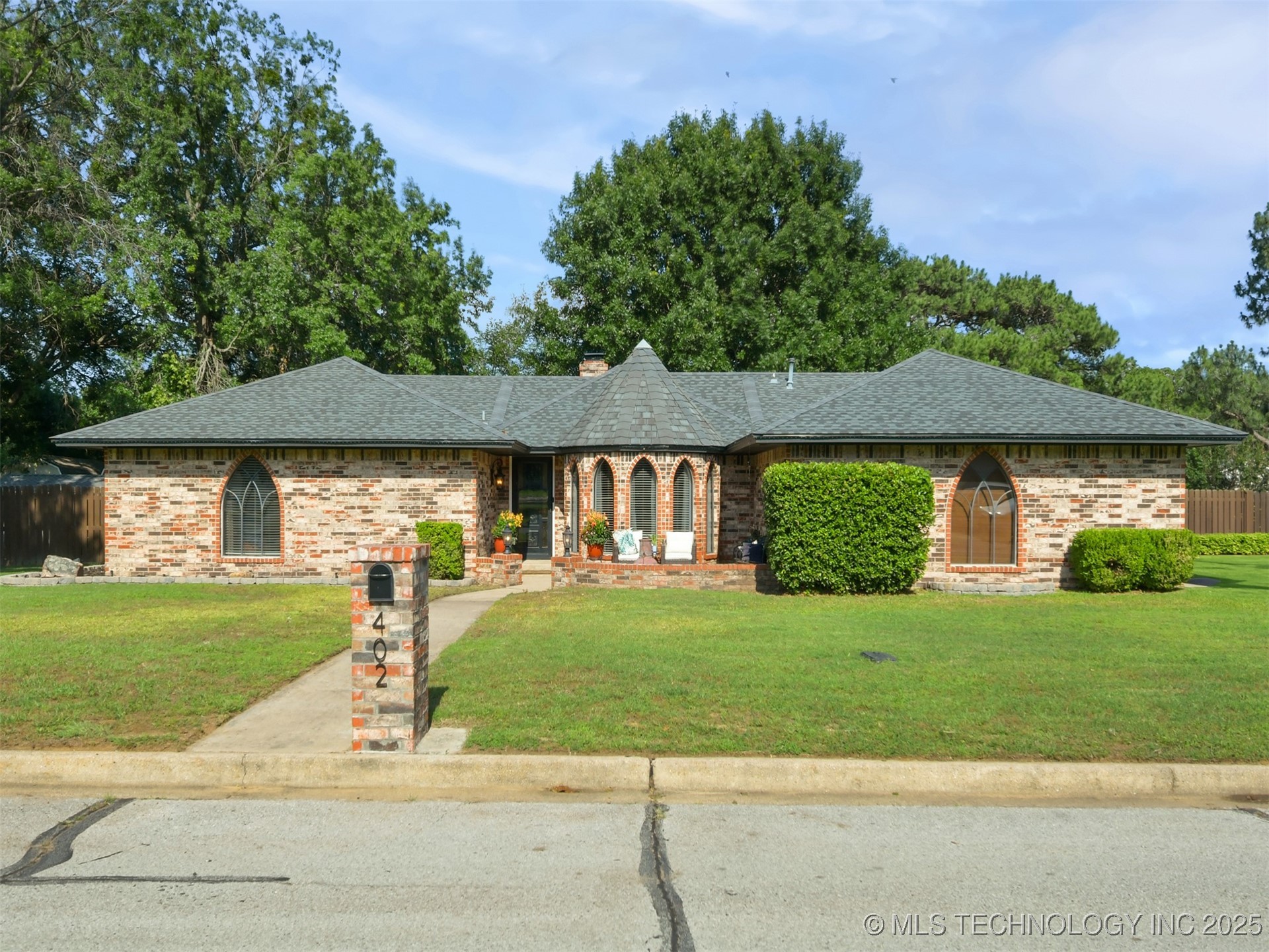 402 Beaumont Drive Property Photo
