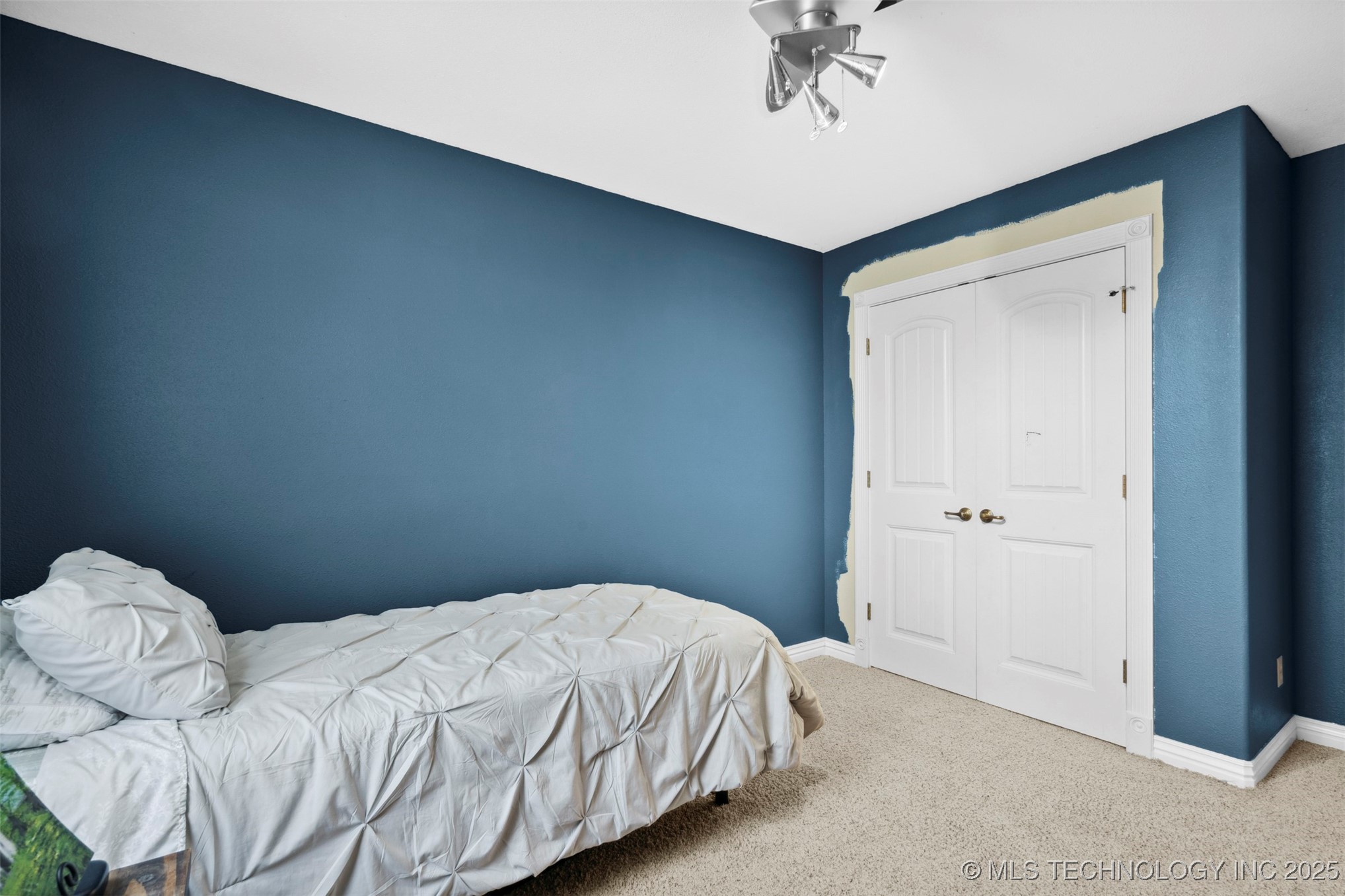 331 E Tulsa Avenue Property Photo 23