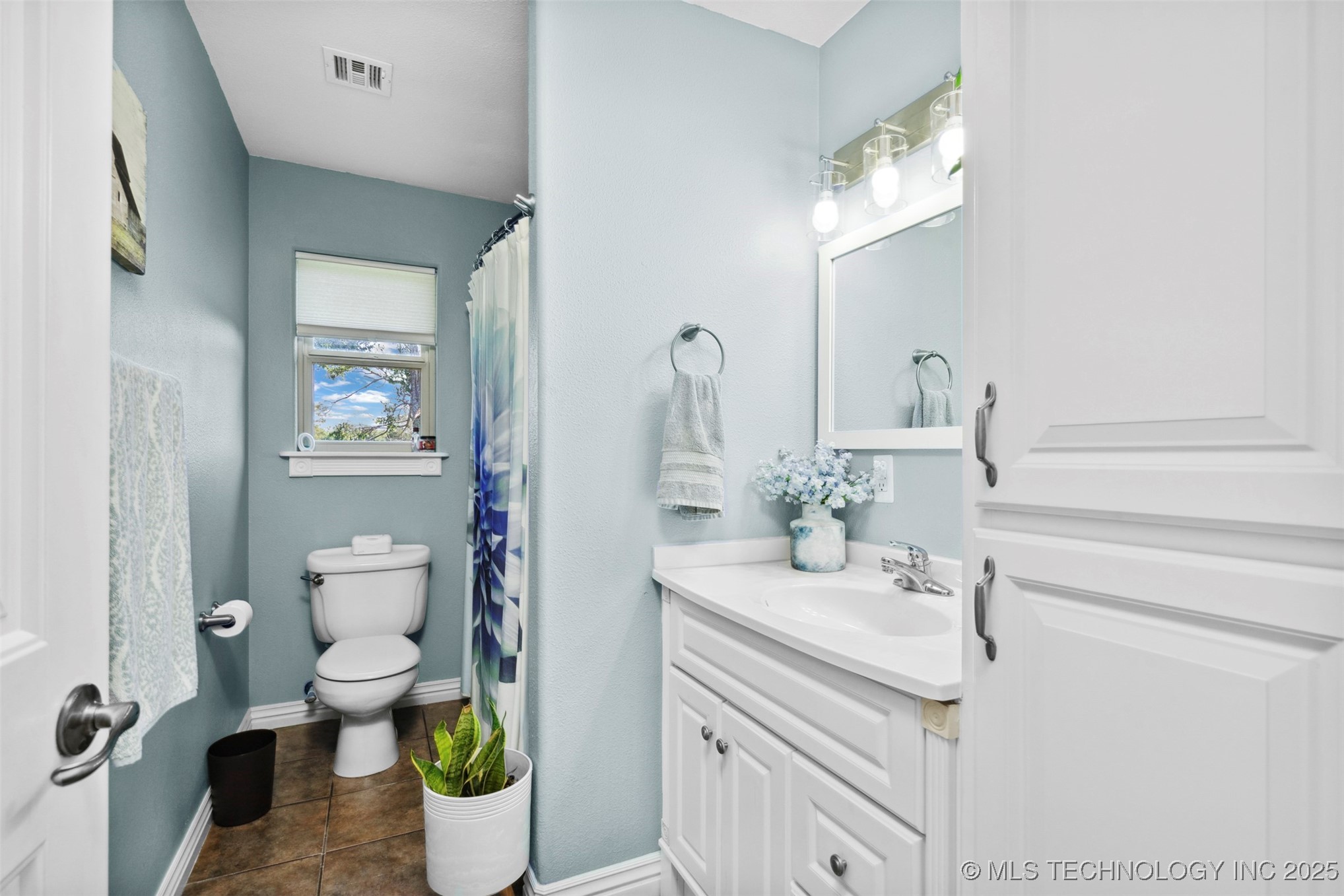 331 E Tulsa Avenue Property Photo 24