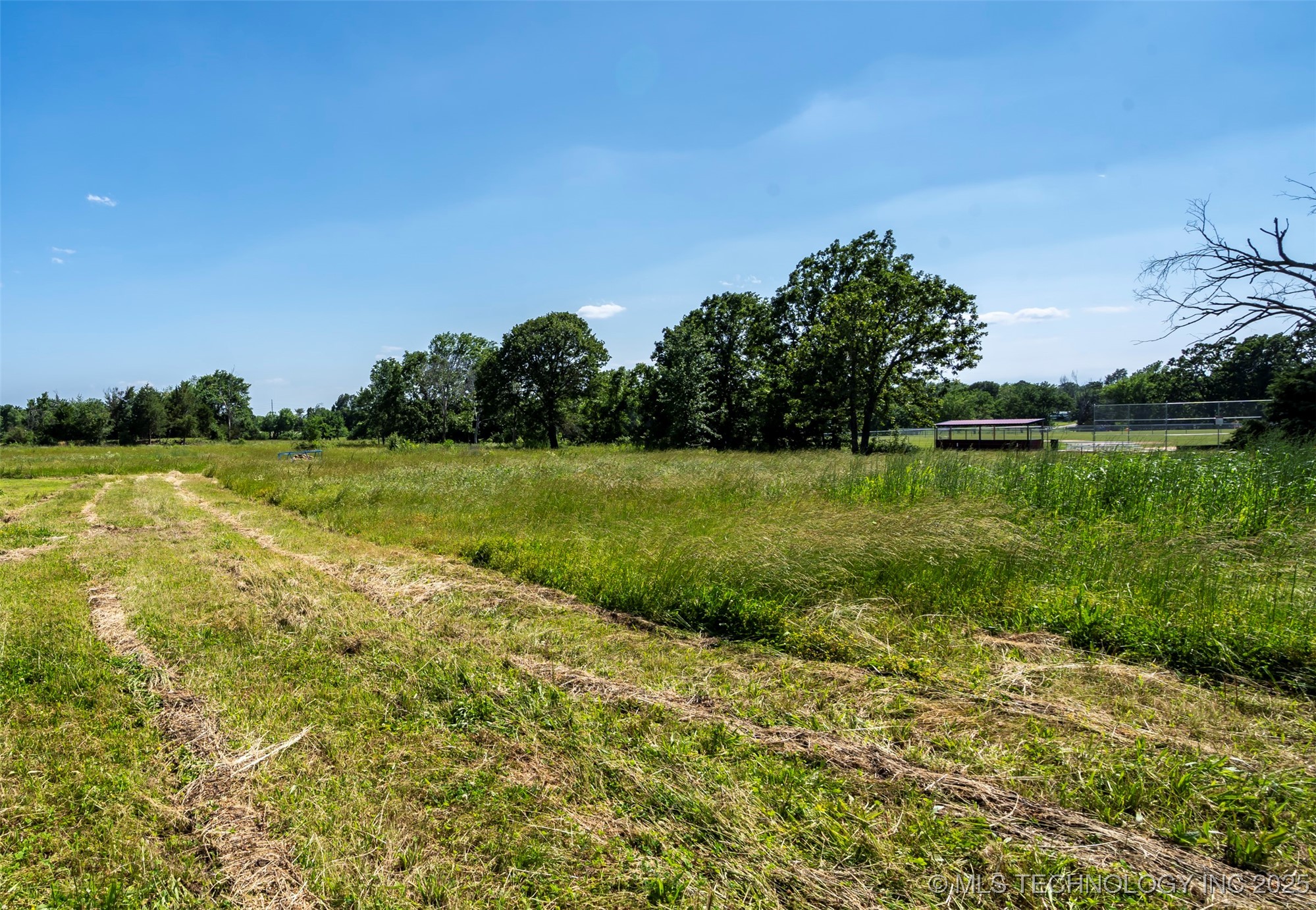 331 E Tulsa Avenue Property Photo 34