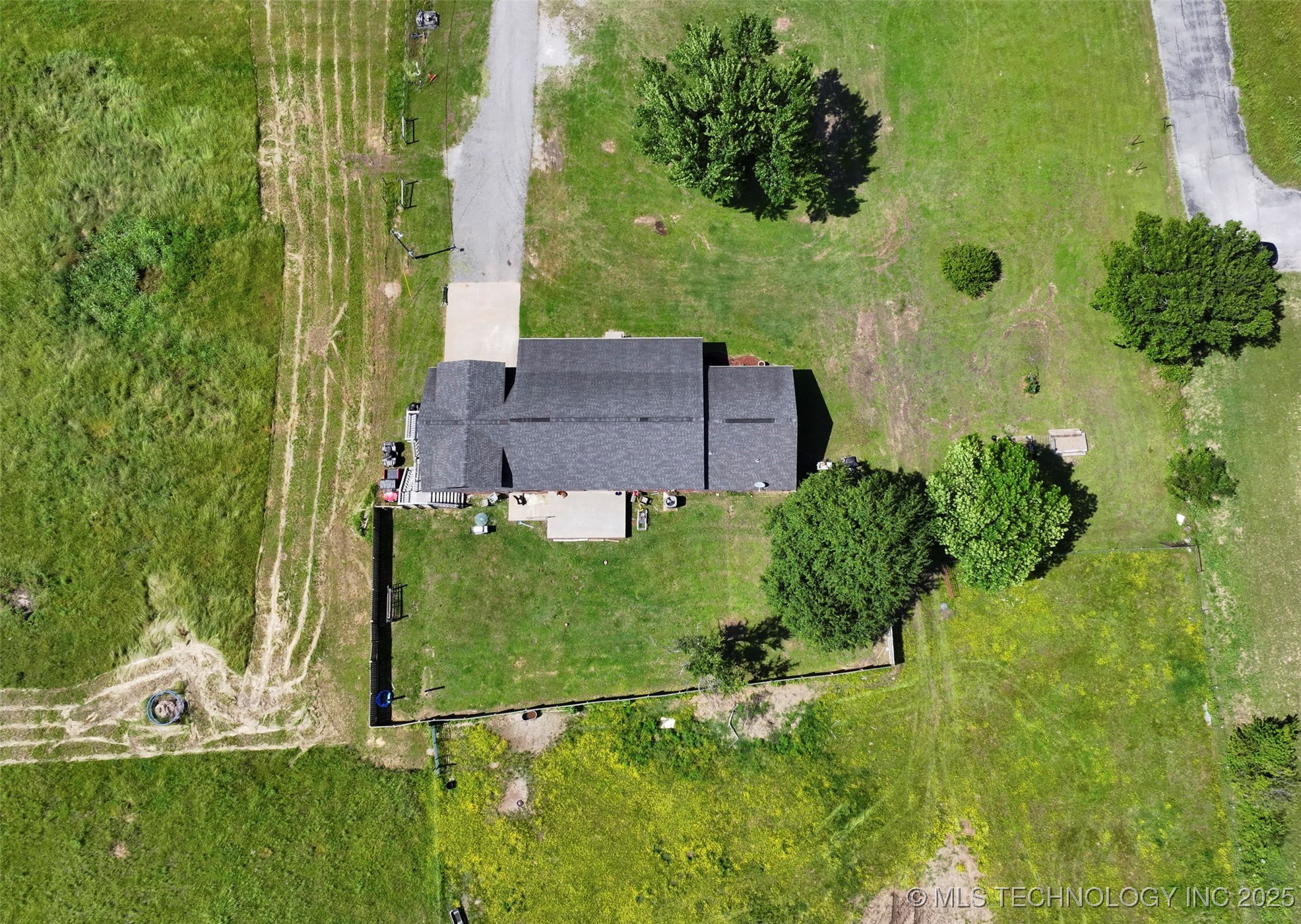 331 E Tulsa Avenue Property Photo 37