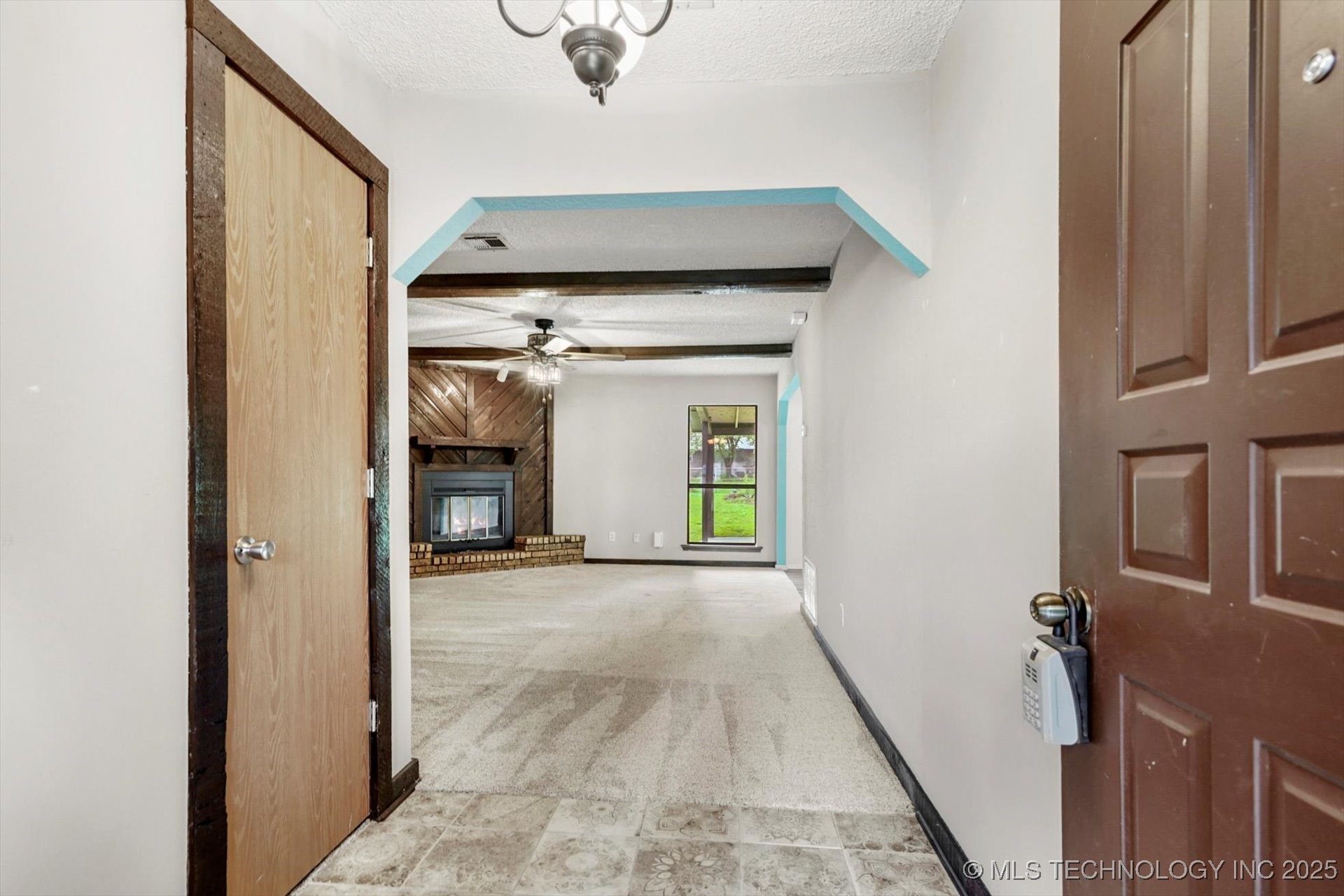 32112 E 721 Road Property Photo 4