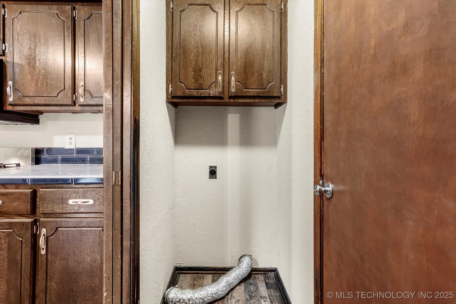 32112 E 721 Road Property Photo 15